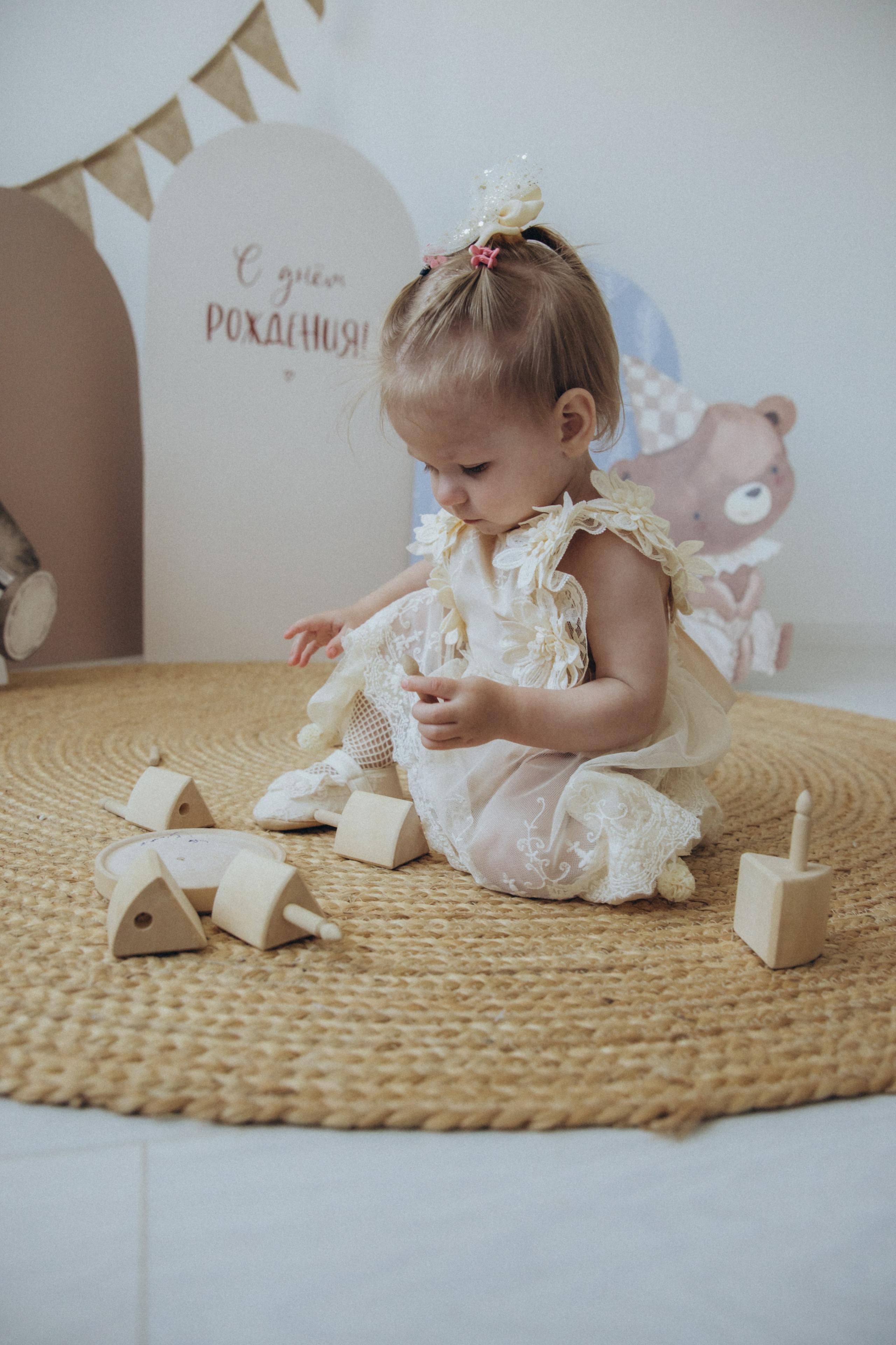 Полина с мамой. Фотограф на крещение в Рязани. Семейный фотограф