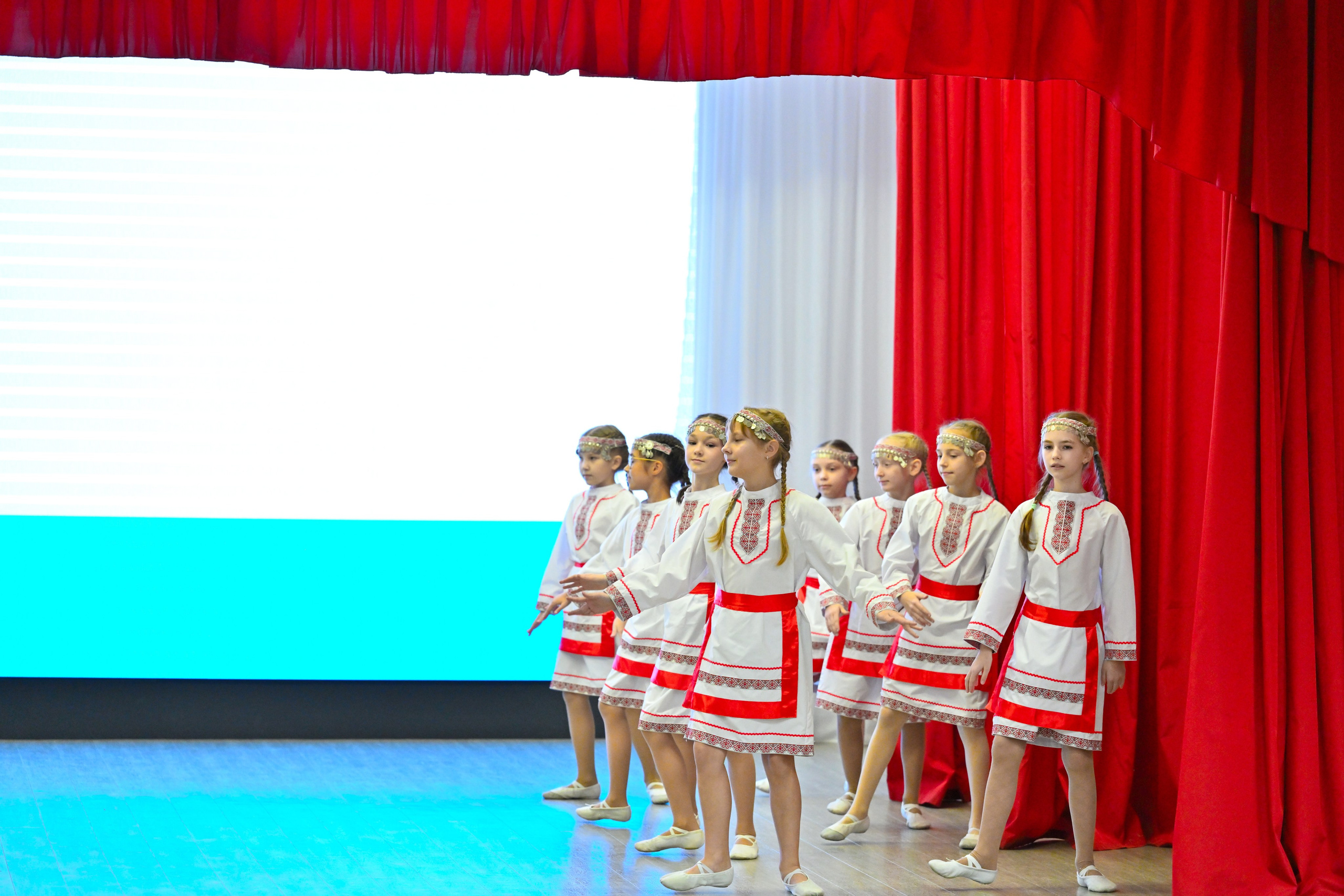 2025-11-21 День семьи 127. Снежинск фото Андрианов