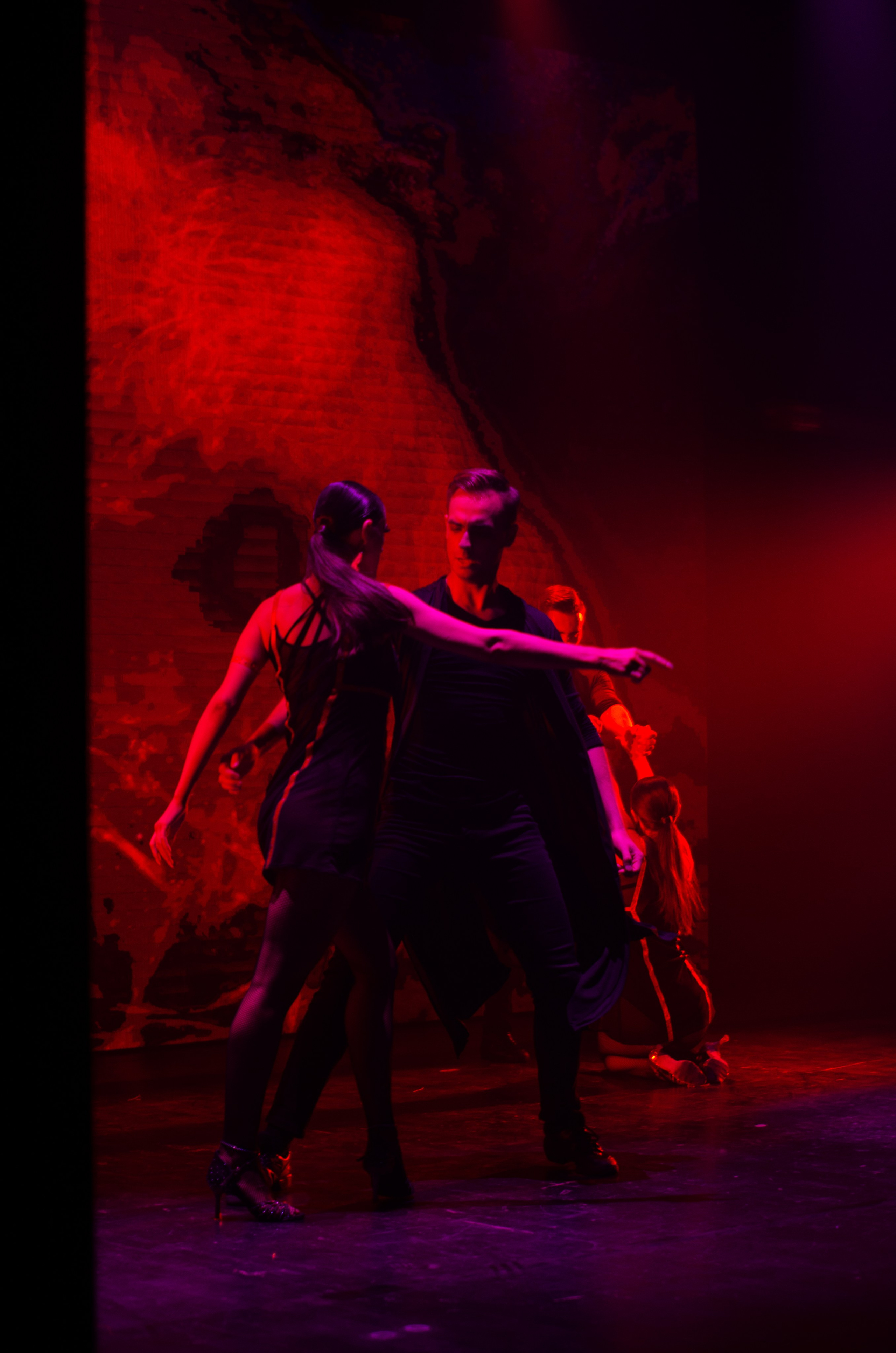 Фоторепортаж танцевального мероприятия. Денисова Аля — фотограф для парных съемок и индивидуальных историй в Барнауле