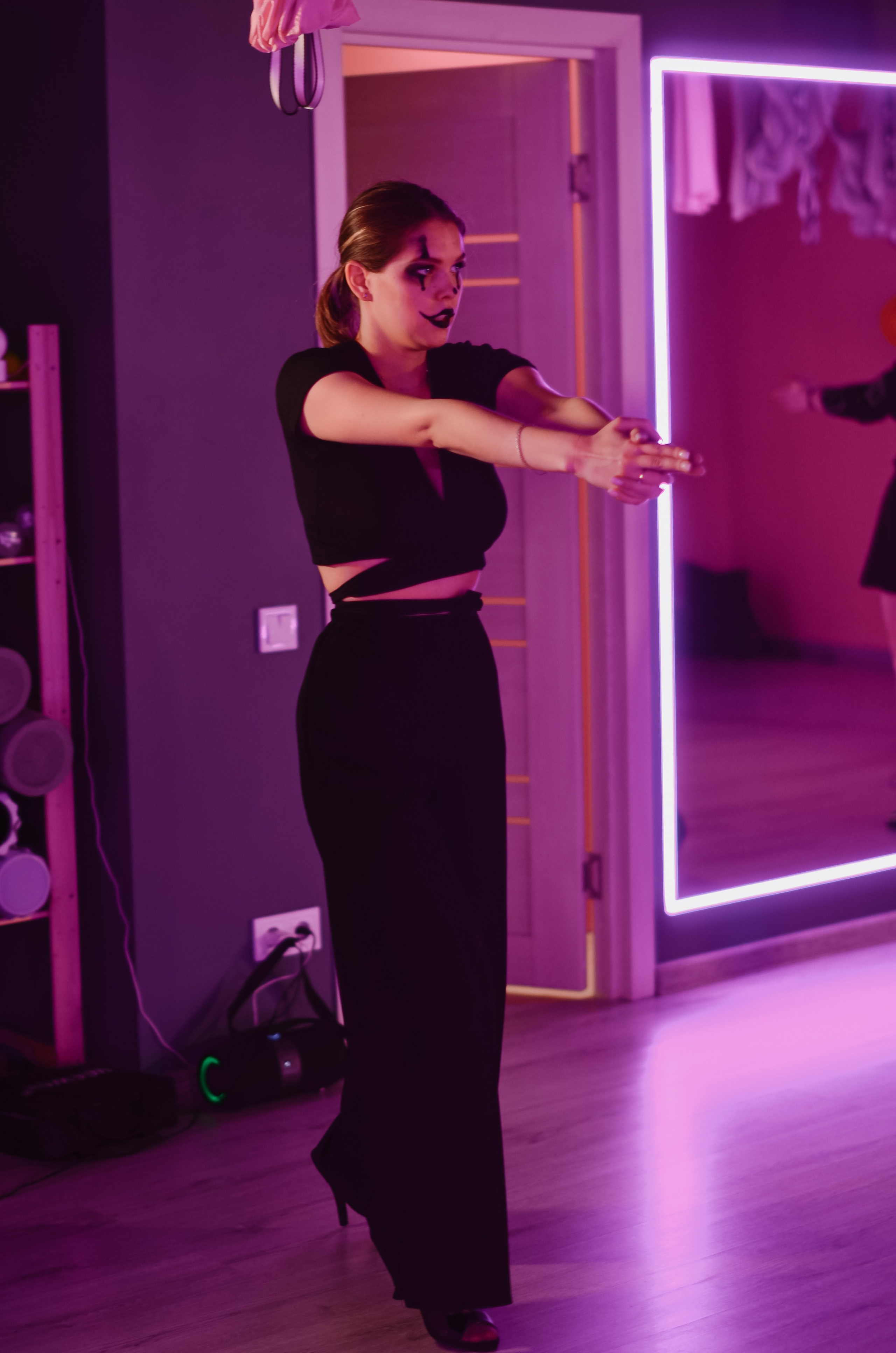 Фоторепортаж мероприятия в фитнес-клубе. Денисова Аля — фотограф для парных съемок и индивидуальных историй в Барнауле