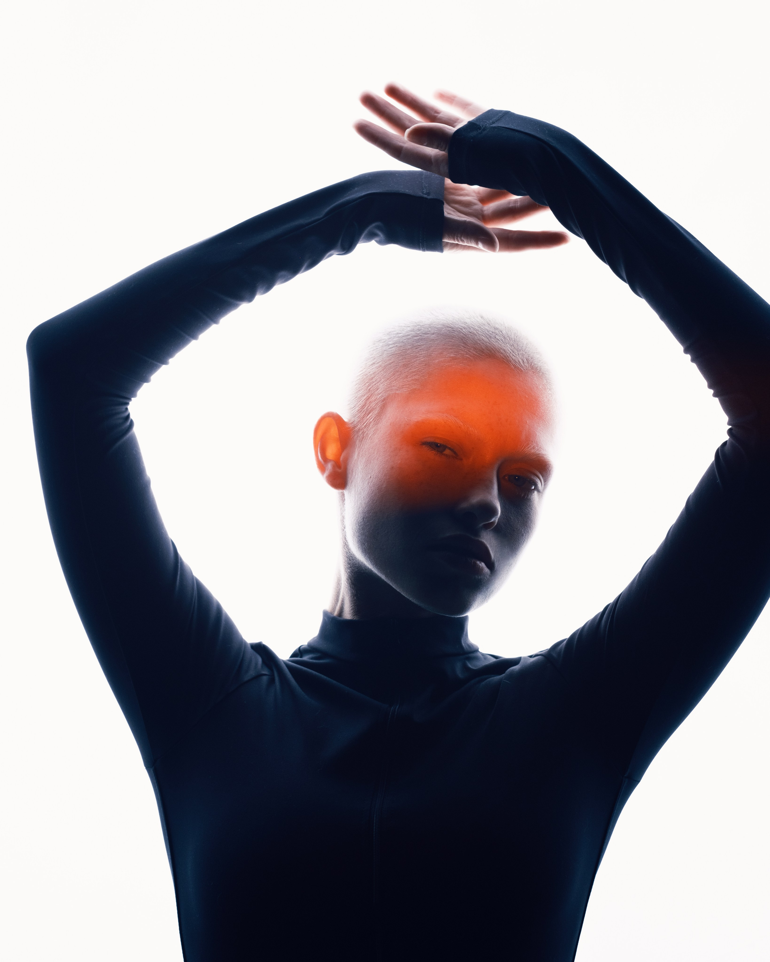 Photographer in Moscow with a night vibe of photos