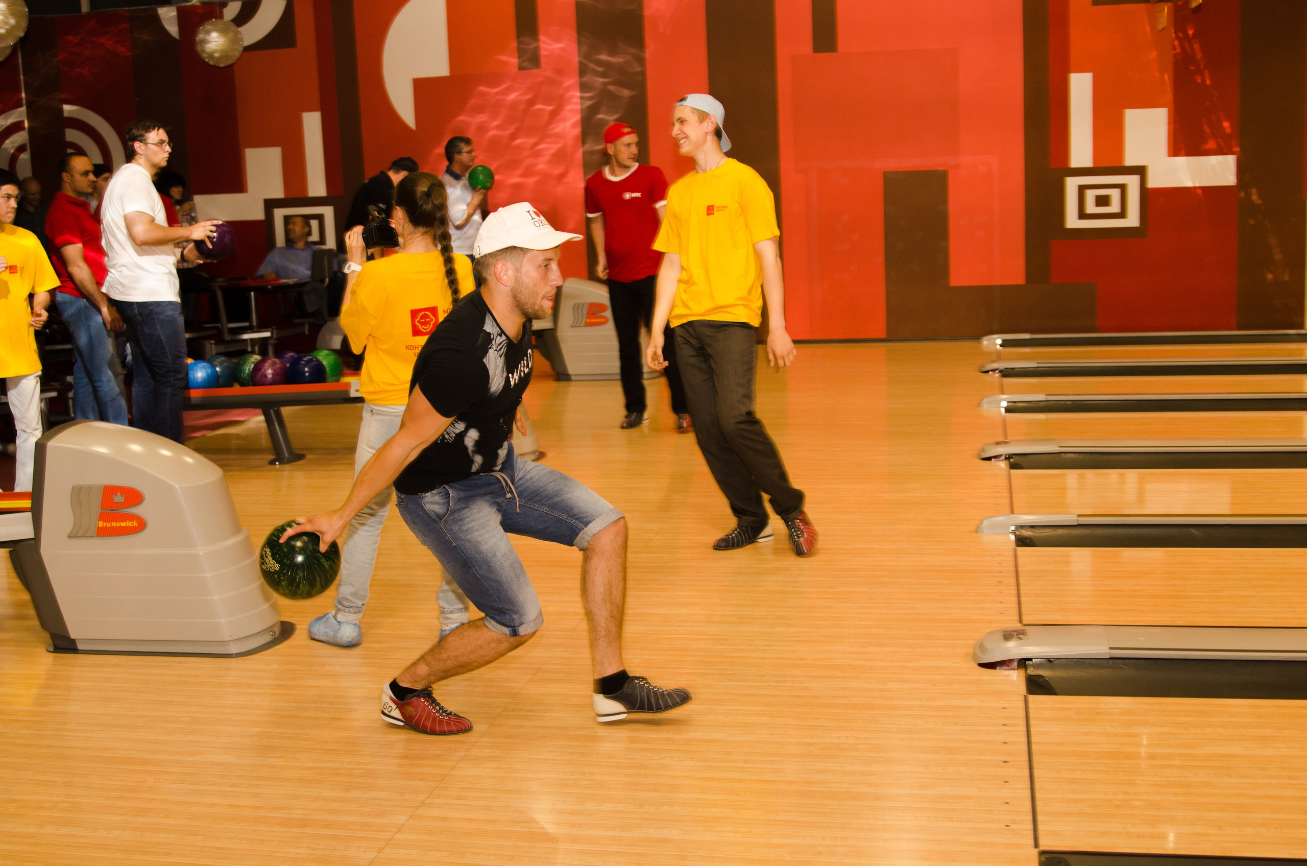 Копоратив.МТС-Теле2-Ростелеком.Боулинг. Свадебный и семейный фотограф Денис Лукьянов в Краснодаре, Краснодарском крае и Республике Крым