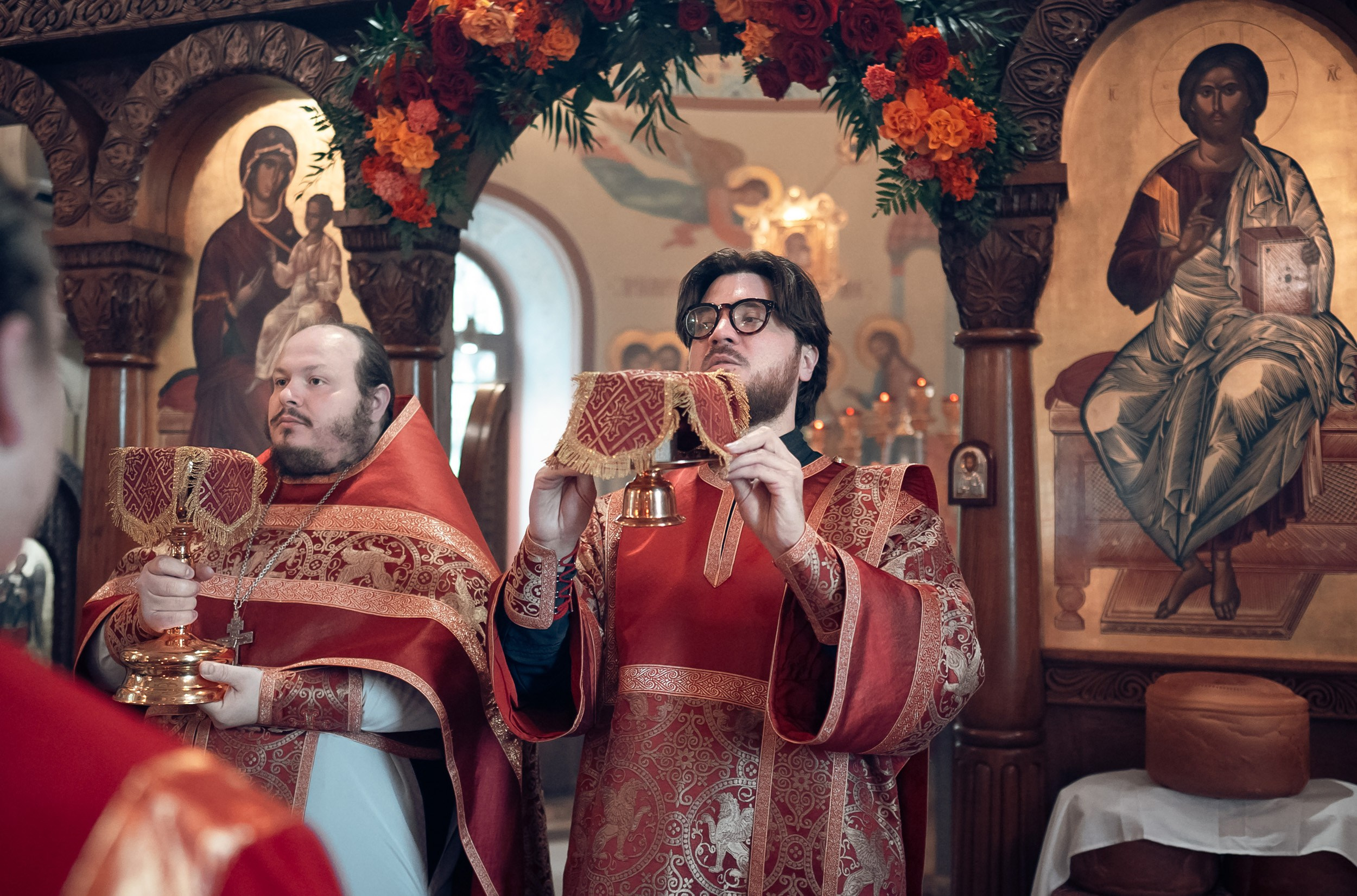 Богослужение на Светлой седмице в Херсонесском монастыре г. Севастополь. Церковный фотограф Севастополь