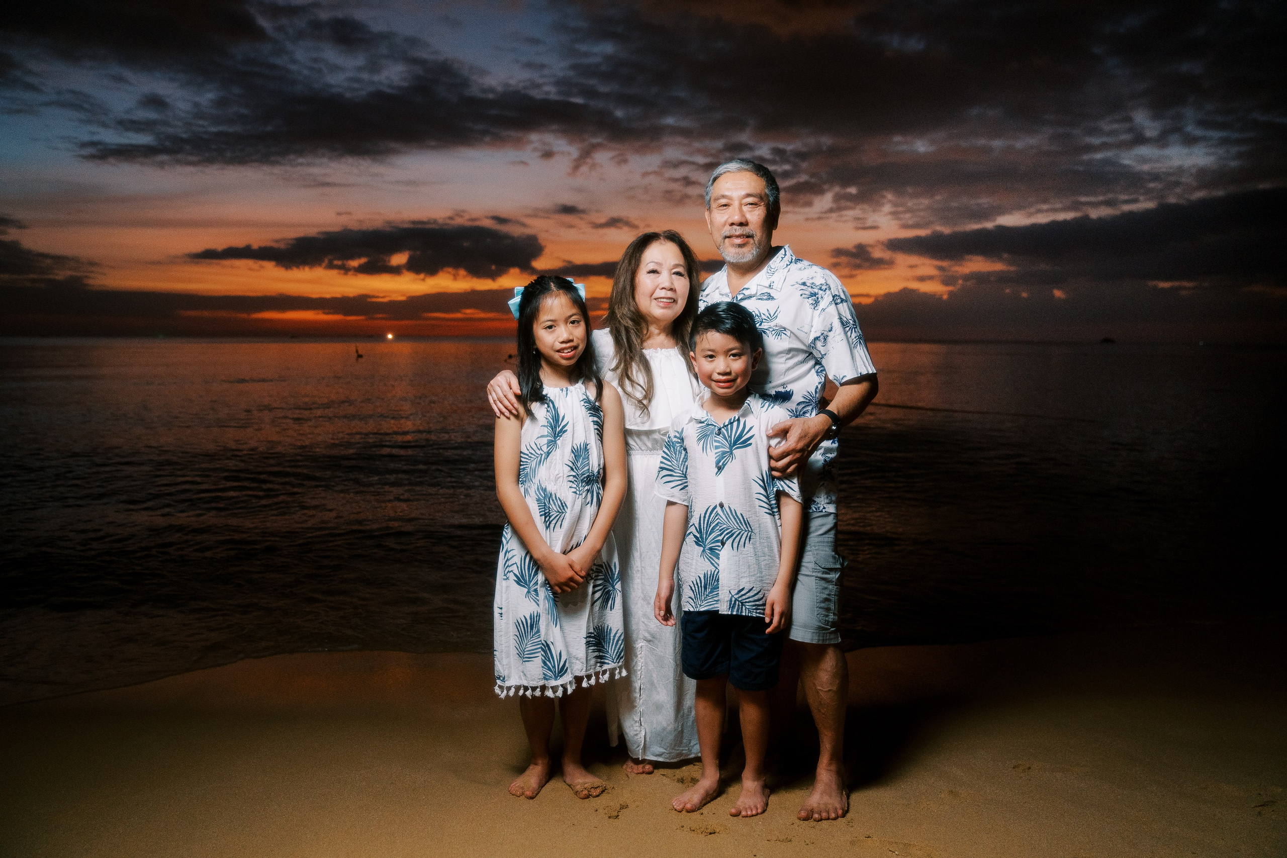 Sunset photo shoot. PhuQuoc photographer — Phu Quoc wedding photographer