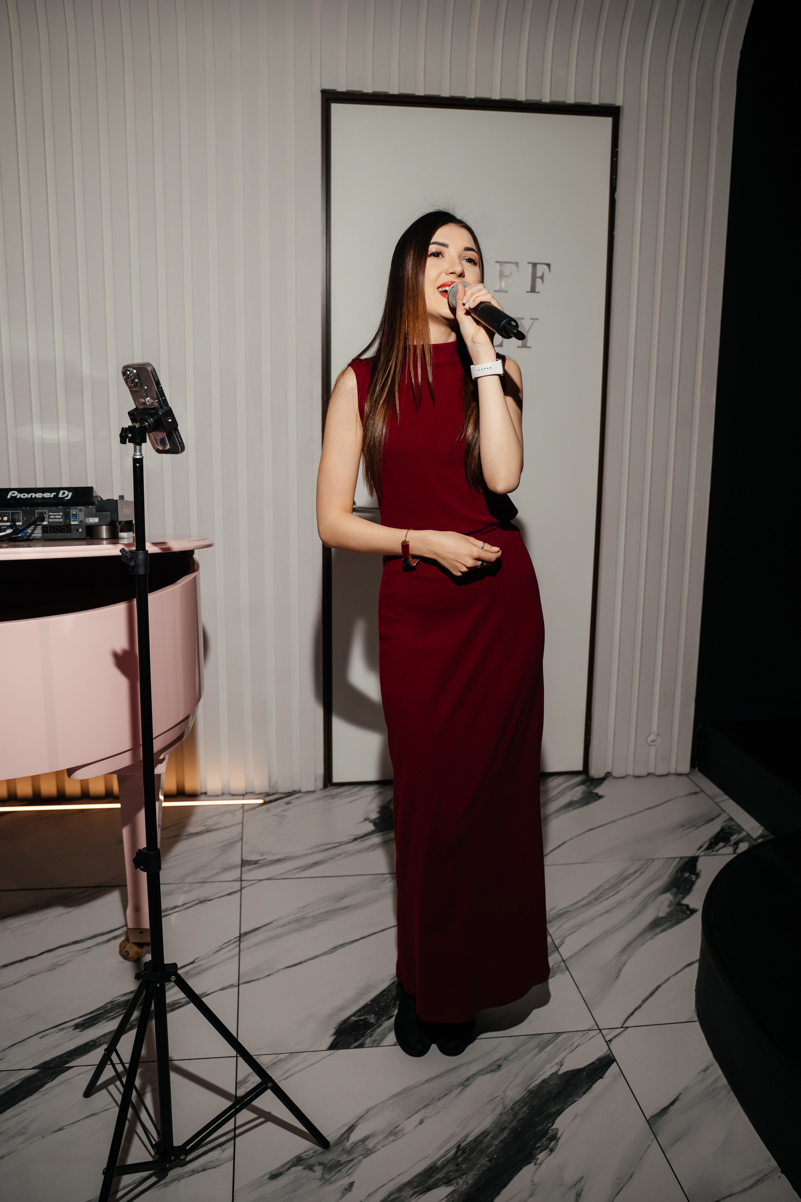 8 марта (суббота). BENUAR Restaurant