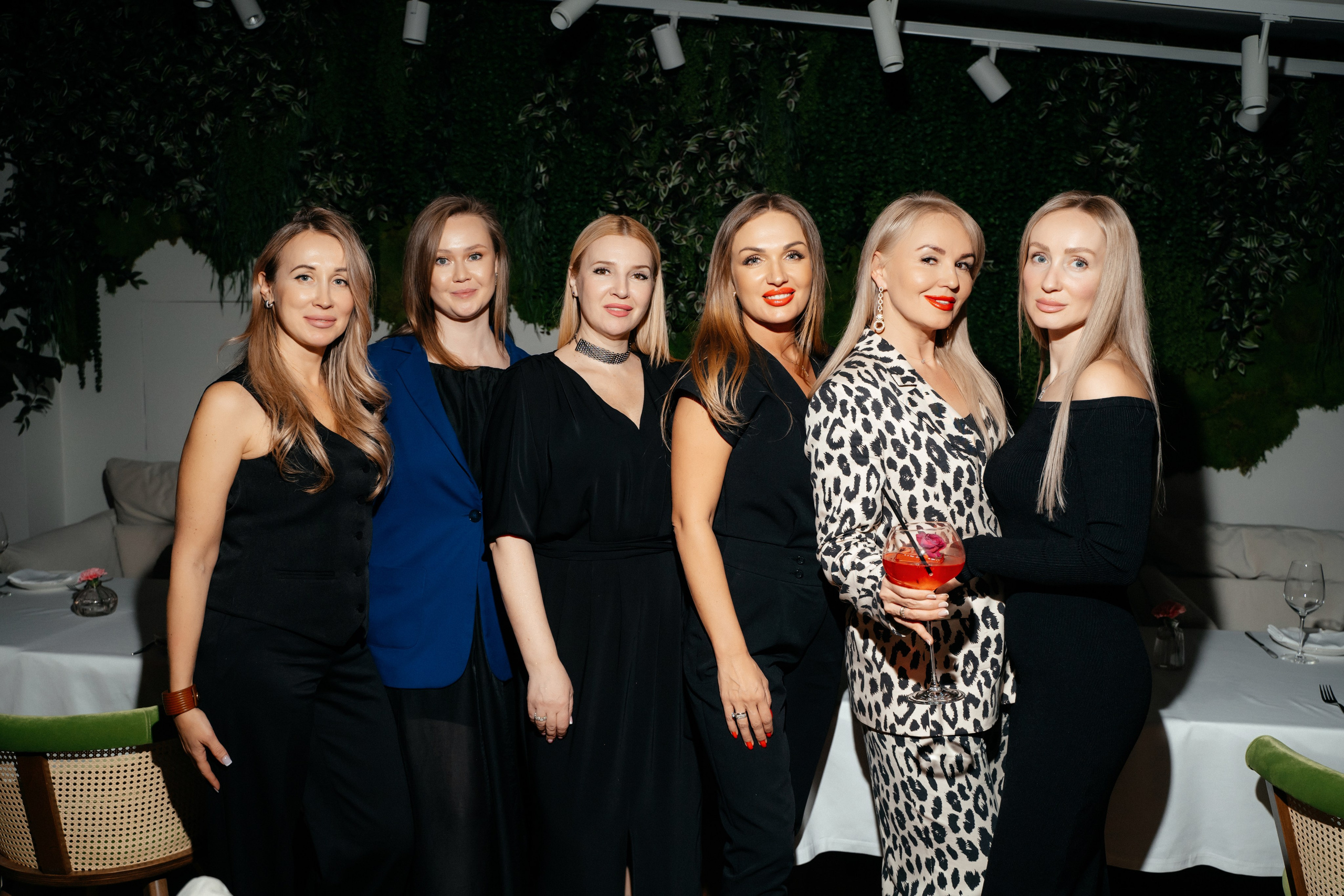 1 марта (пятница). BENUAR Restaurant