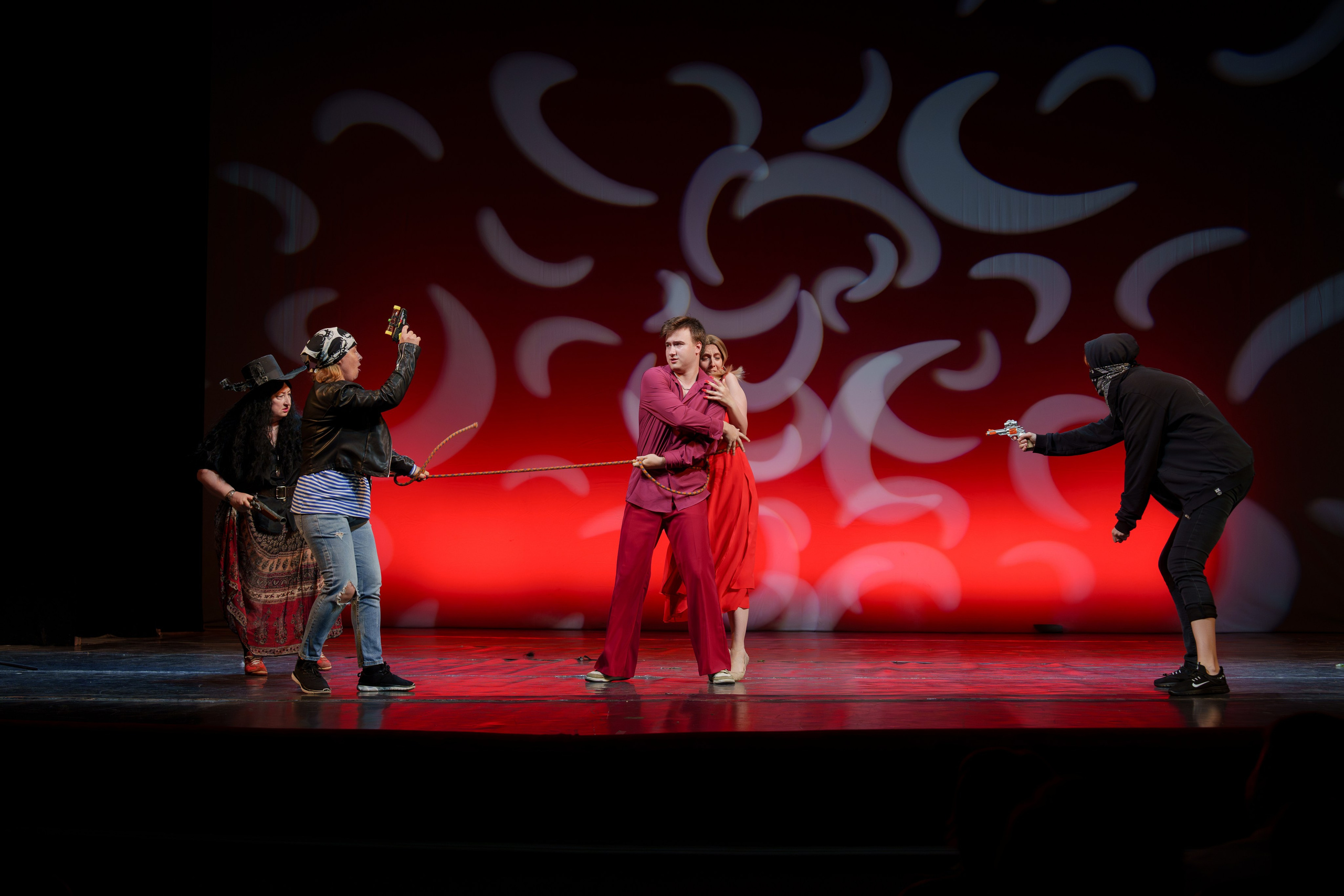 Выпускной Гимназия 7. Свадебный и репортажный фотограф Элина Козырьянова