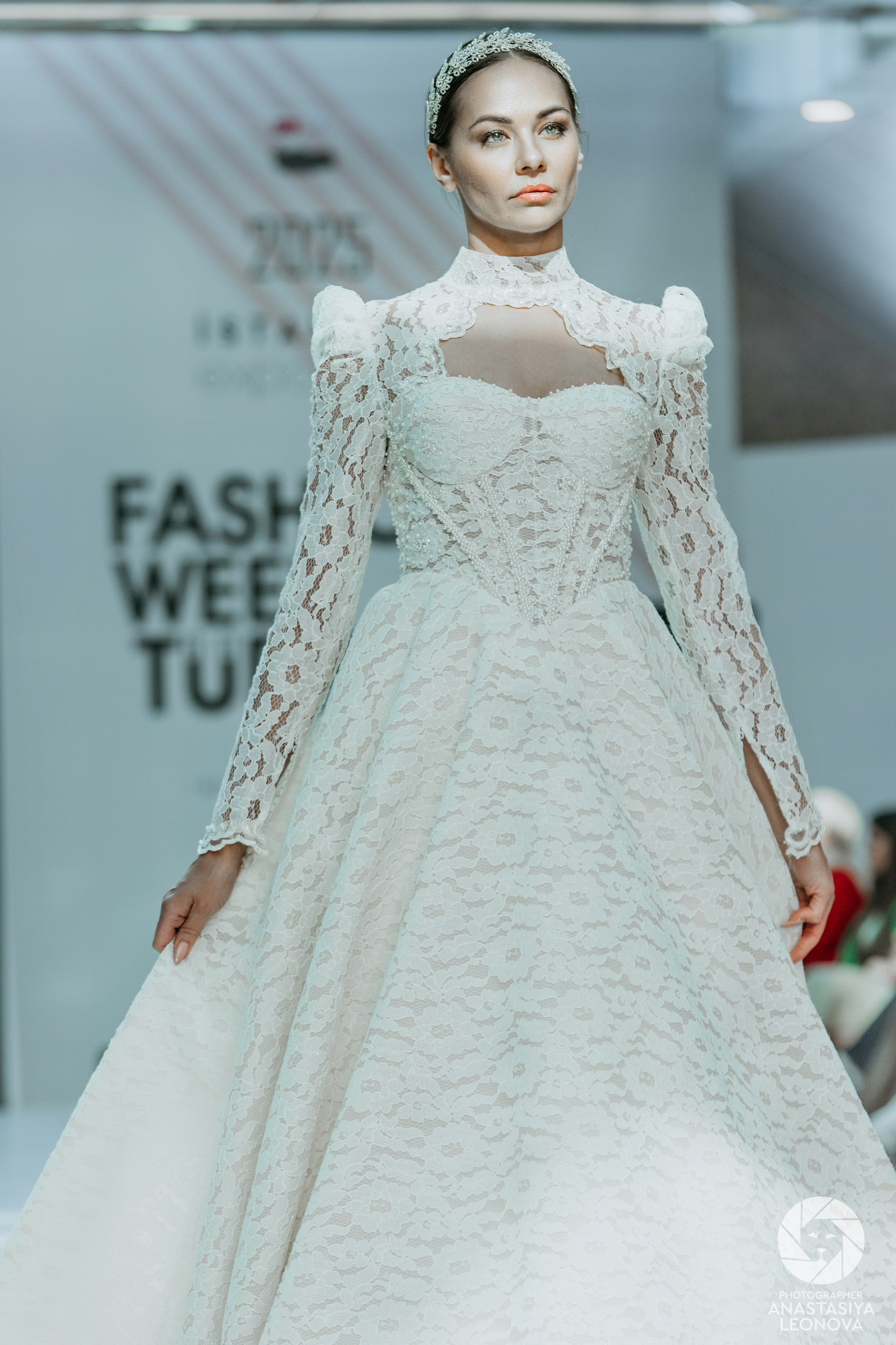 Fashion Week Türkiye [spring, 2025]. Anastasia Leonowa