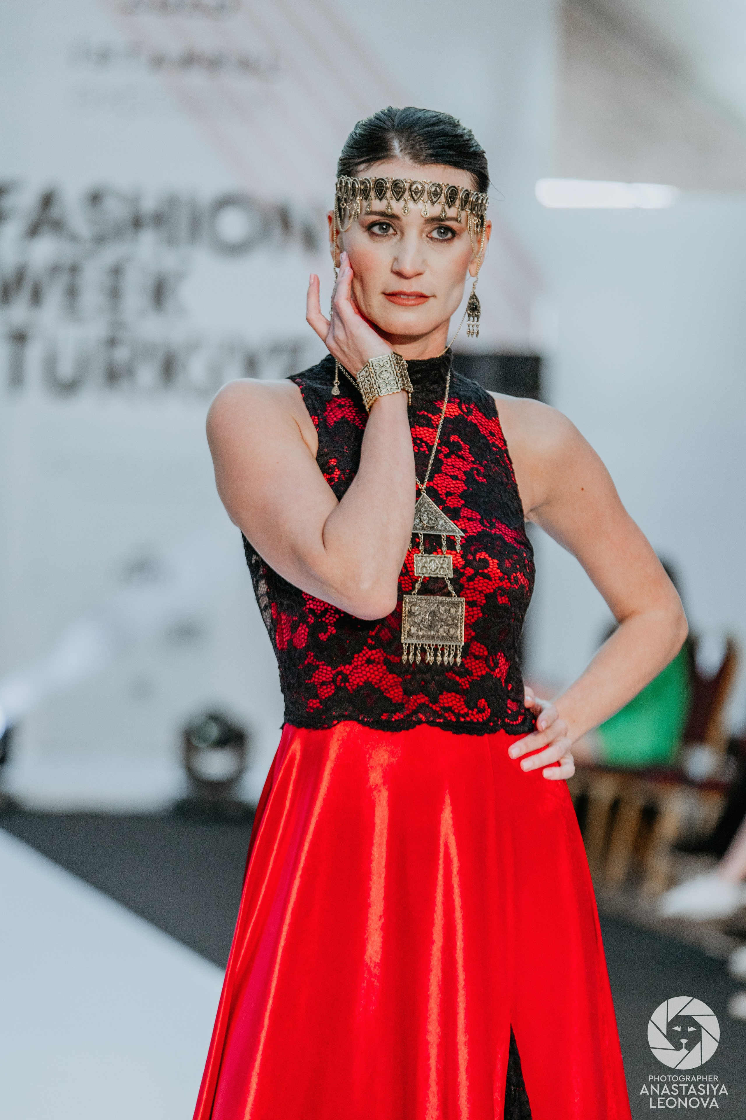Fashion Week Türkiye [spring, 2025]. Anastasia Leonowa