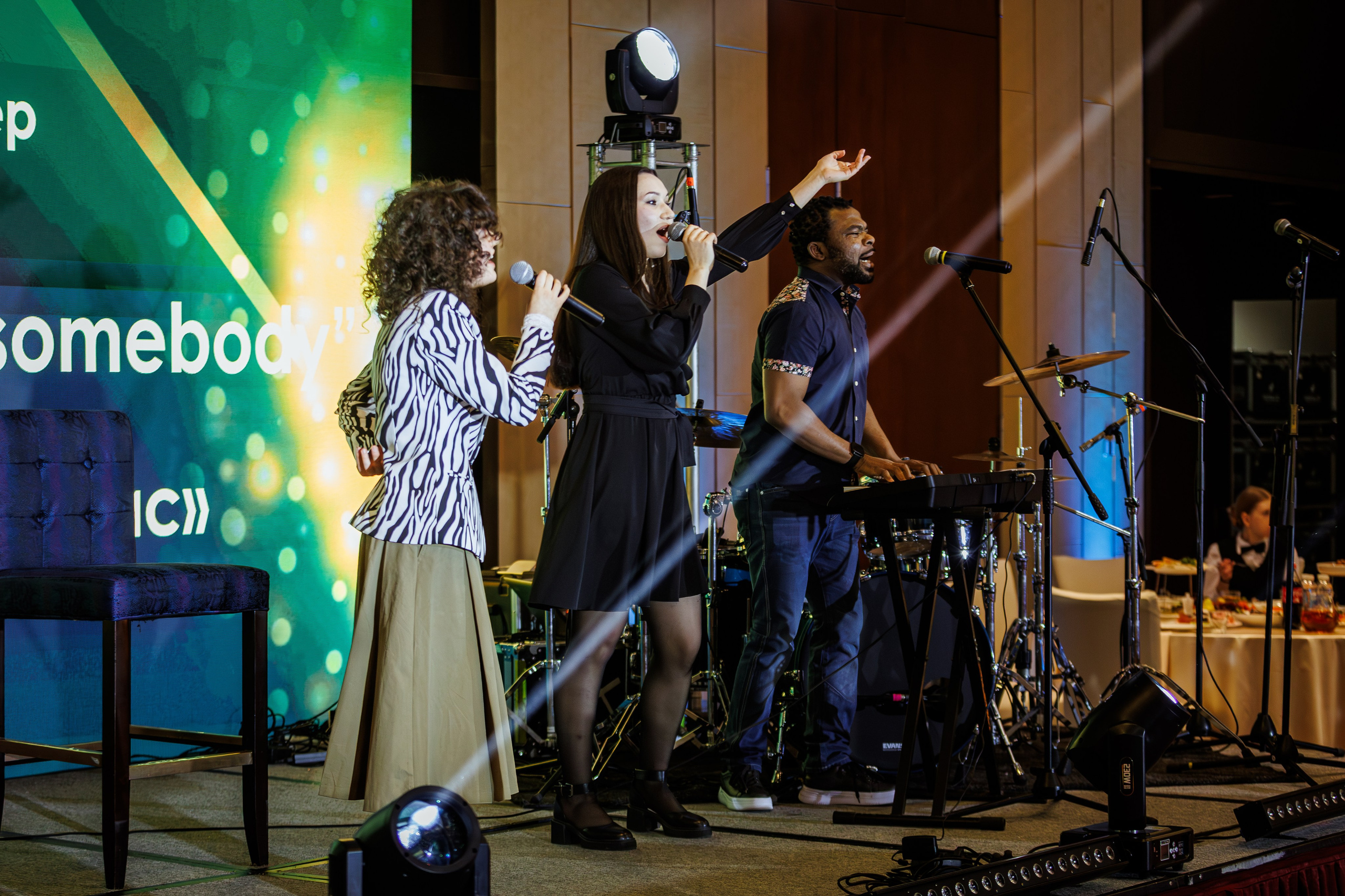 Новогодний корпоратив Отеля «Пекин». Репортажный фотограф Минск ❘ Костецкий Илья ❘ Беларусь