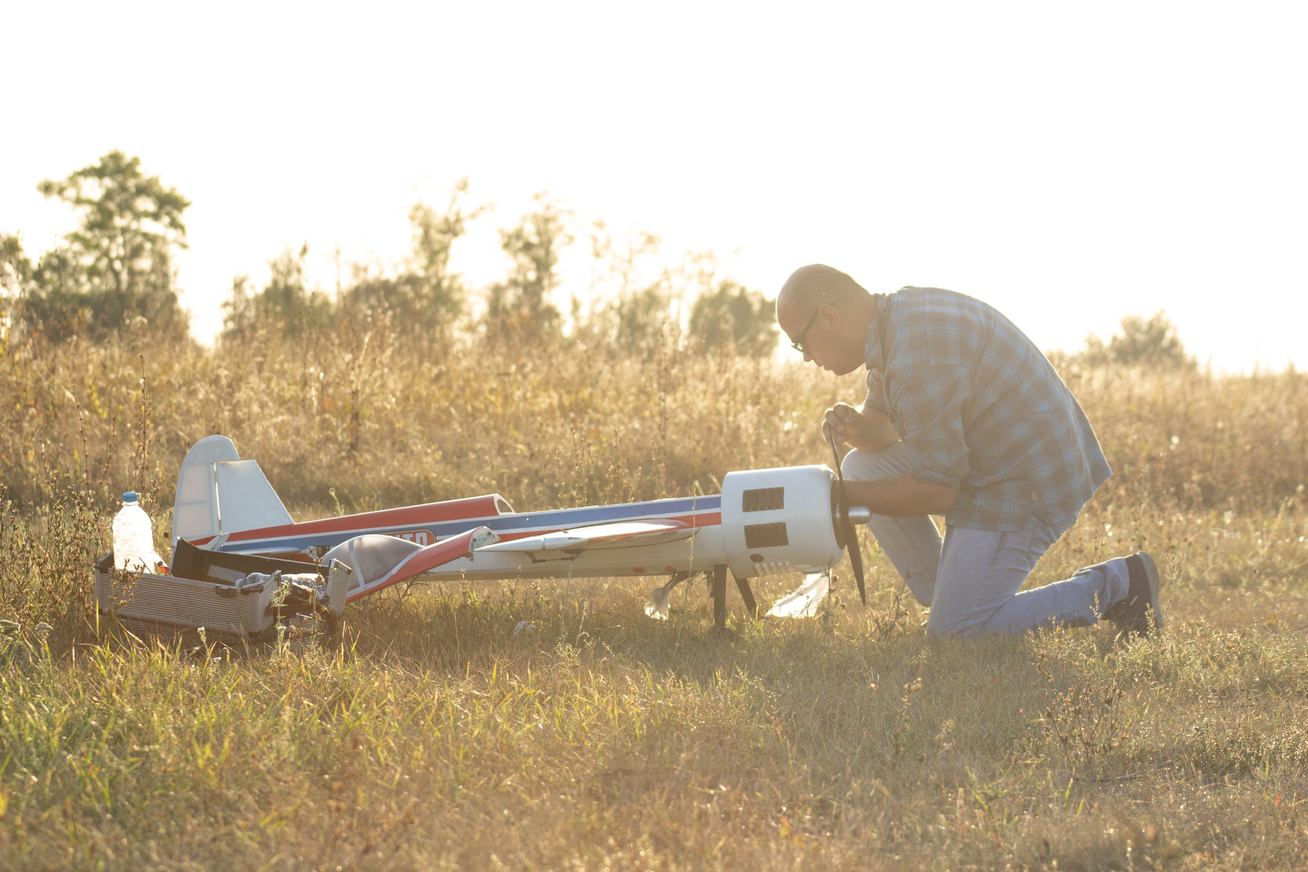 Plane. Lifestyle photographer Turku. I catch emotions in the frame