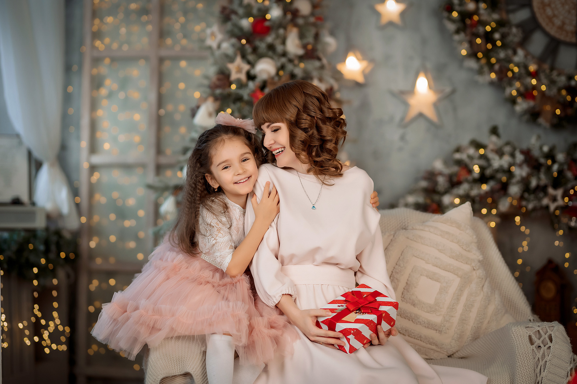 новогодняя фотосессия семейная, новогодние фотосессии семейные образы, новогодняя фотосессия семейная в студии, семейная новогодняя фотосессия с ребенком, новогодняя фотосессия семейная образы с детьми, идеи новогодней семейной фотосессии, семейная новогодняя фотосессия в студии с детьми, новогодняя фотосессия семейная в студии образы, фотосессия в москве новогодняя семейная,