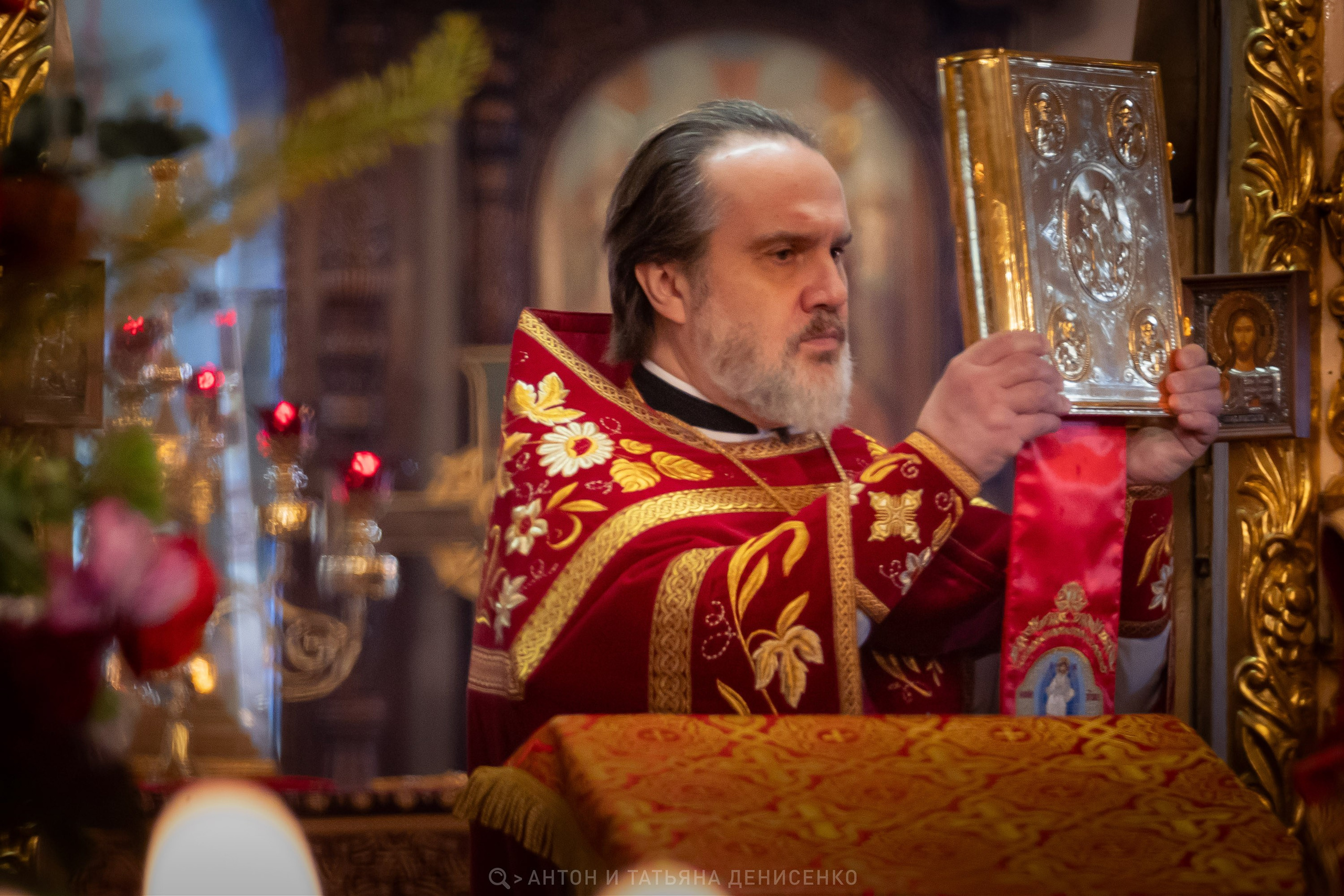 Храм Преображения Господня в Богородском. Антипасха. Антон и Татьяна Денисенко — В храме