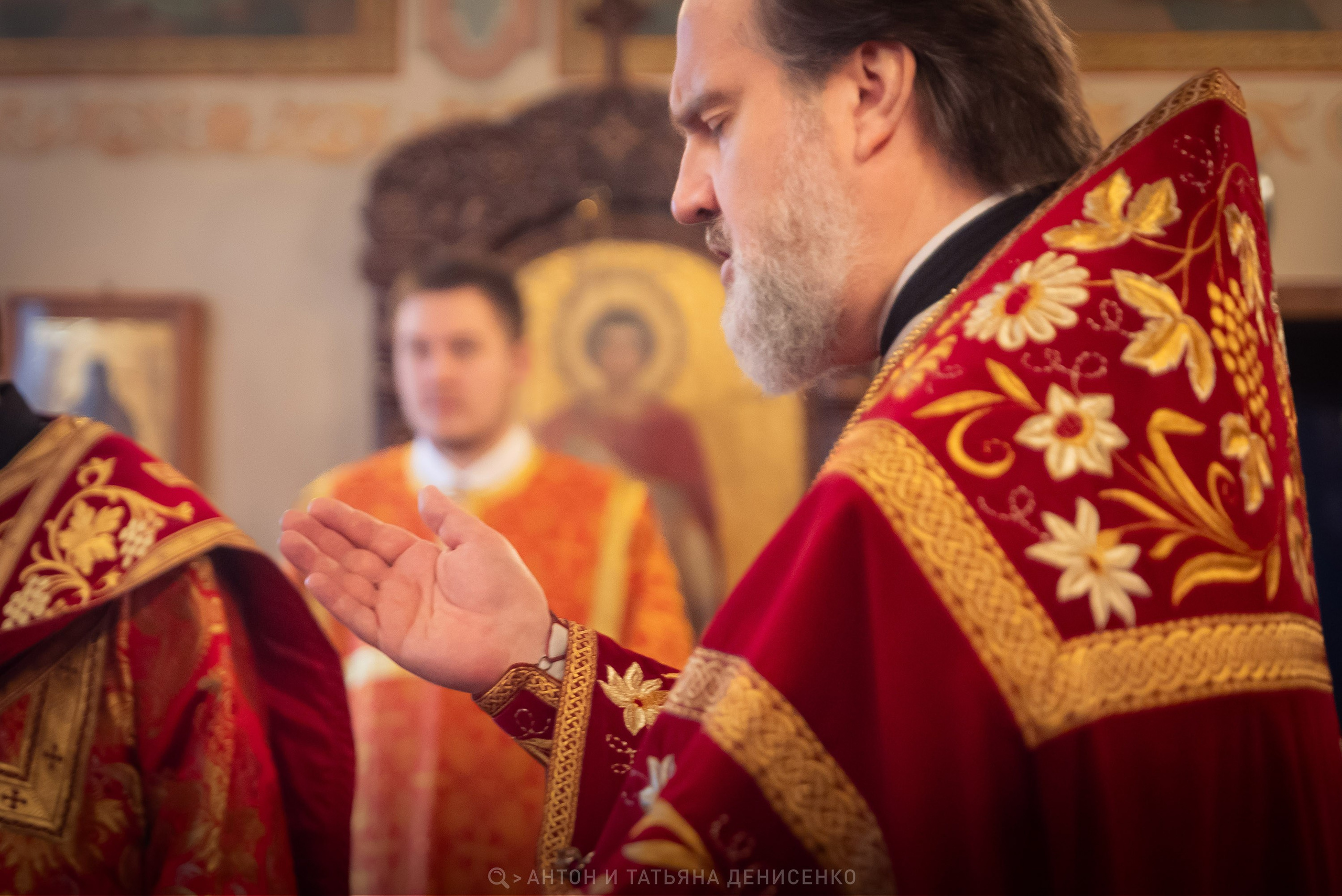 Храм Преображения Господня в Богородском. Антипасха. Антон и Татьяна Денисенко — В храме
