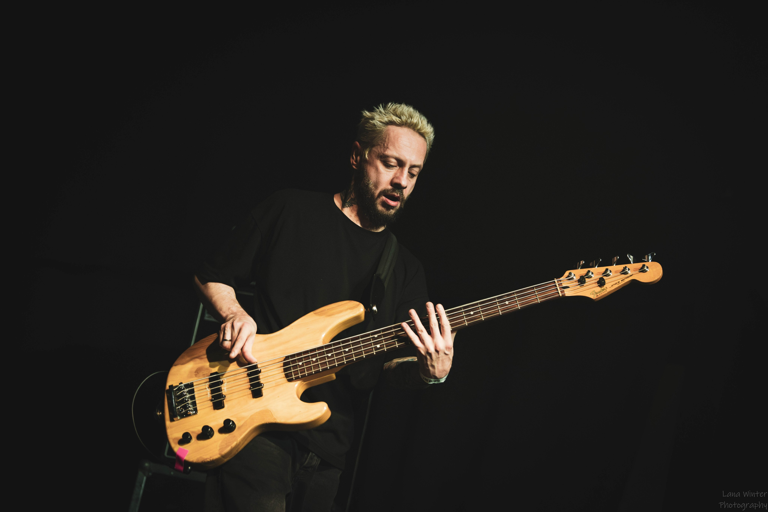 7000$ (29 июня 2025 года, Москва, клуб Урбан). Фотограф Светлана Блинова, Москва и Московская область