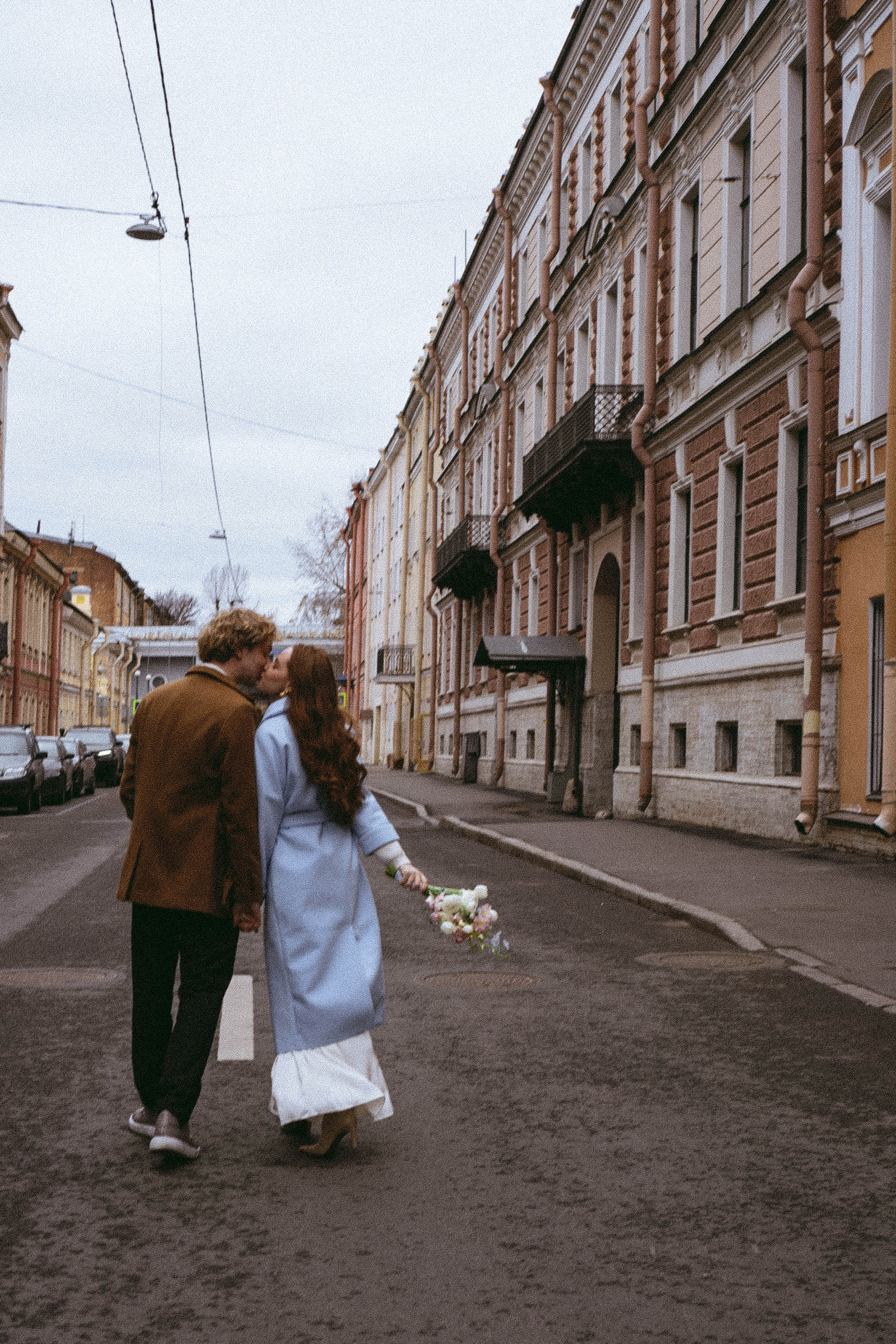 СВАДЕБНАЯ ПРОГУЛКА ПО ПЕТРОГРАДКЕ ВЕСНОЙ (ФОТОСЕССИИЯ ПАРЫ СВАДЕБНАЯ). Профессиональный фотограф, Санкт-Петербург — Виктория Богомолова