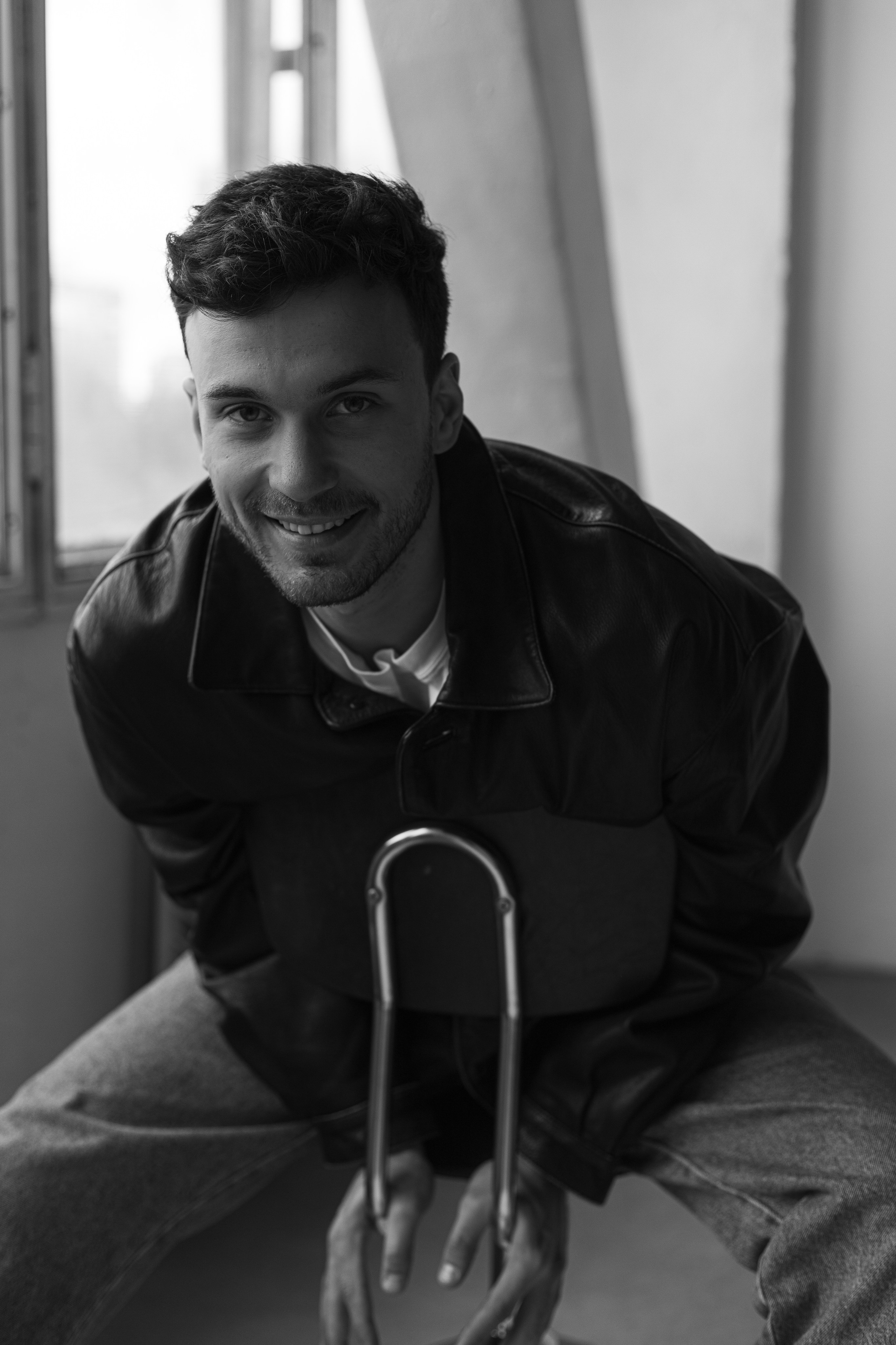 Портфолио Парня модели Глеб Русанду. Продакшен г. Москва съемка мужской одежды, мужские модели, фото и видео, организация под ключ