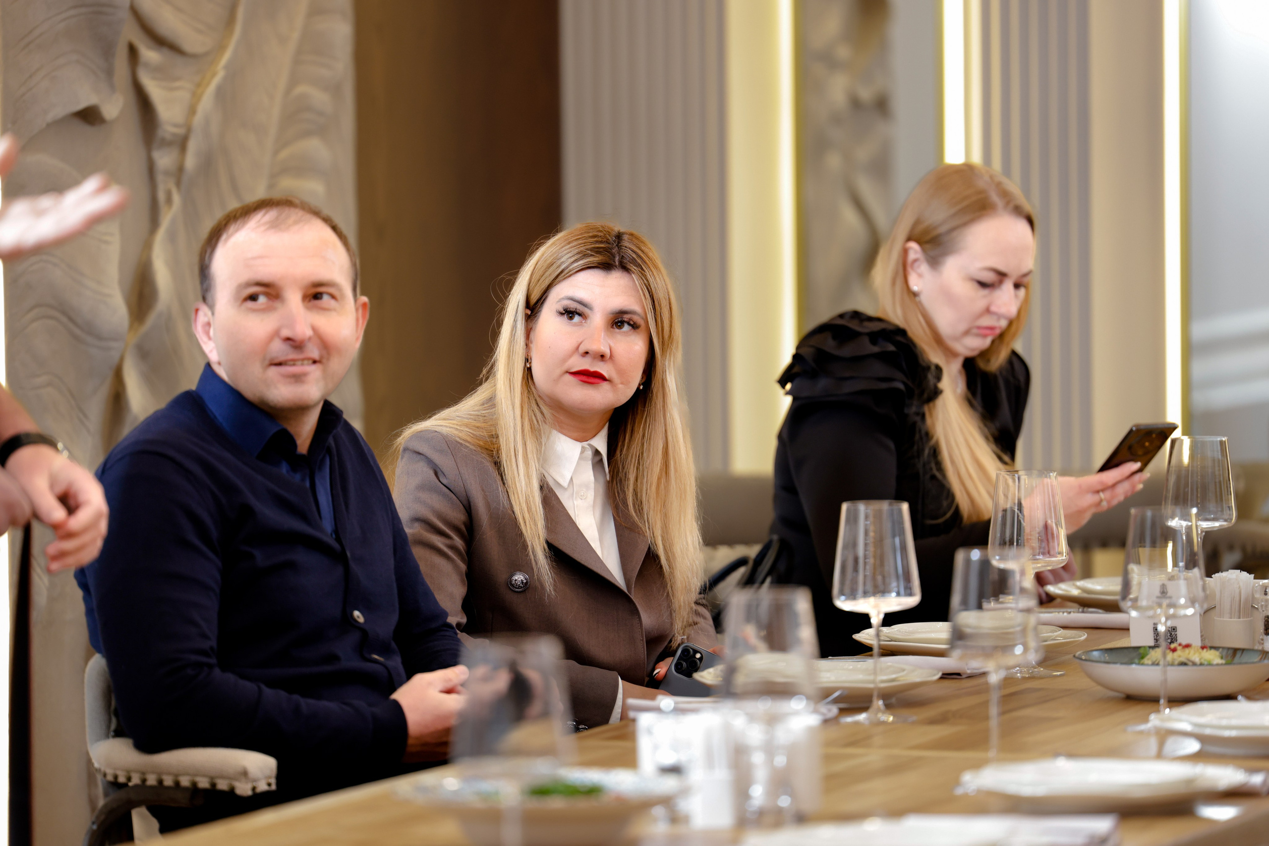 Бизнесс завтрак Level Group. Свадебный фотограф Астрахань