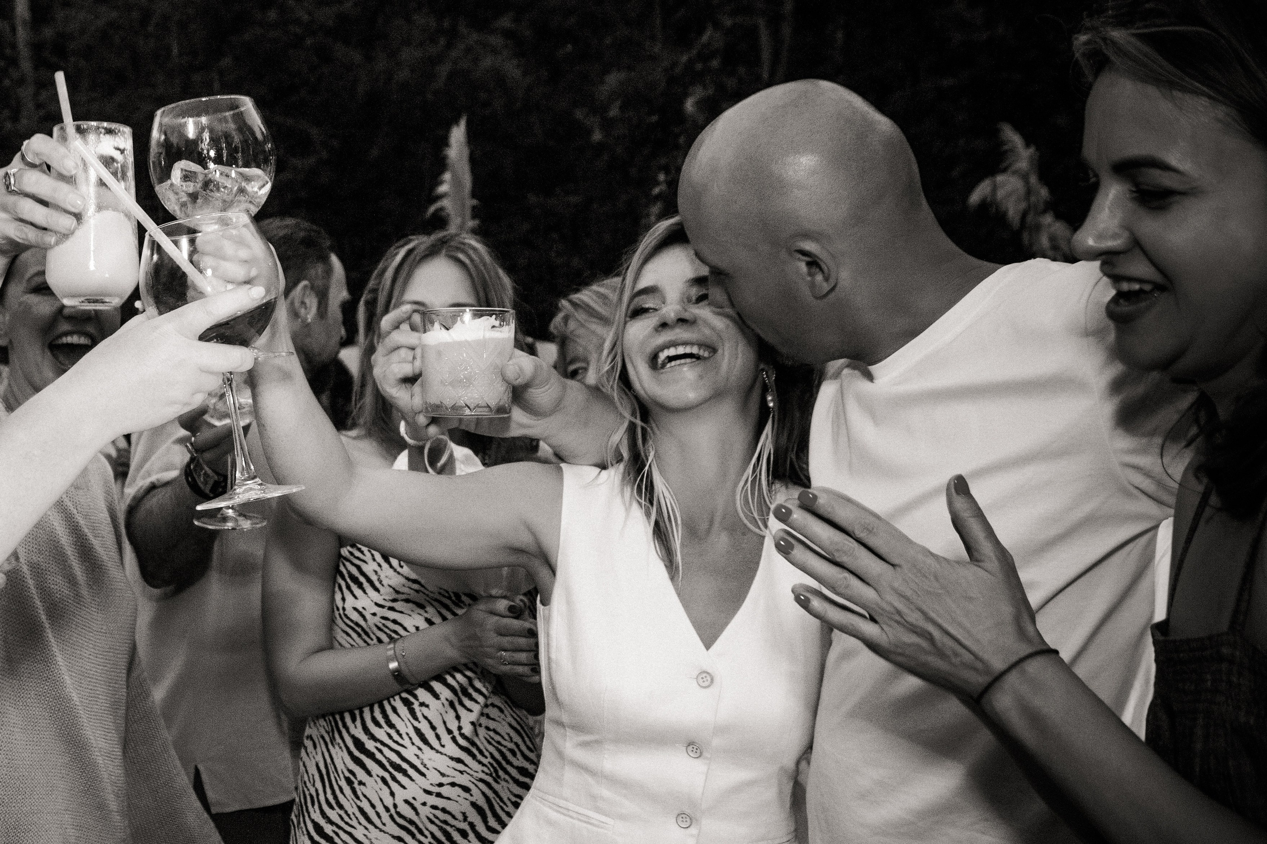 Свадебная фотосъемка в загородном отеле «LaFa». Свадебный и семейный фотограф в Москве и Подмосковье Лариса Козлова