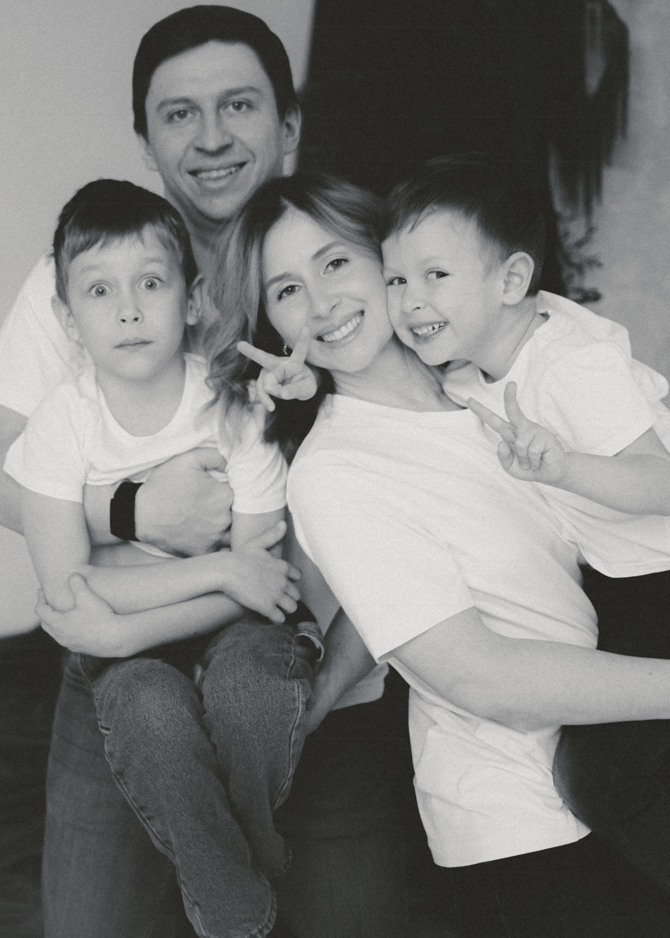 Дима, Катя и Миша с Сашей. Александра Крашевская. Портретный фотограф в Москве и Санкт-Петербурге