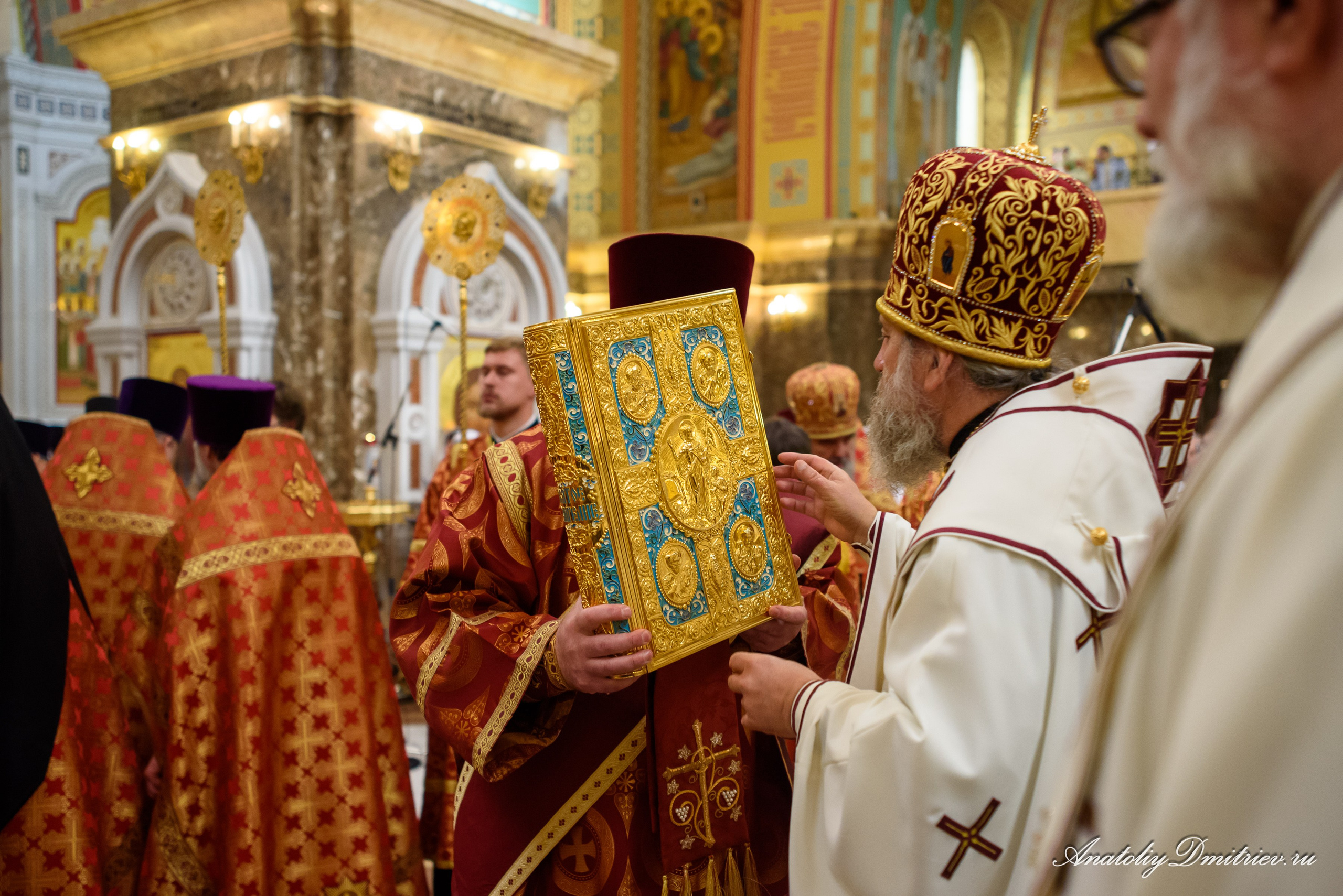 Служба на 40-летие Калининградской епархии. Фотограф  Крещения и Венчания Калининград