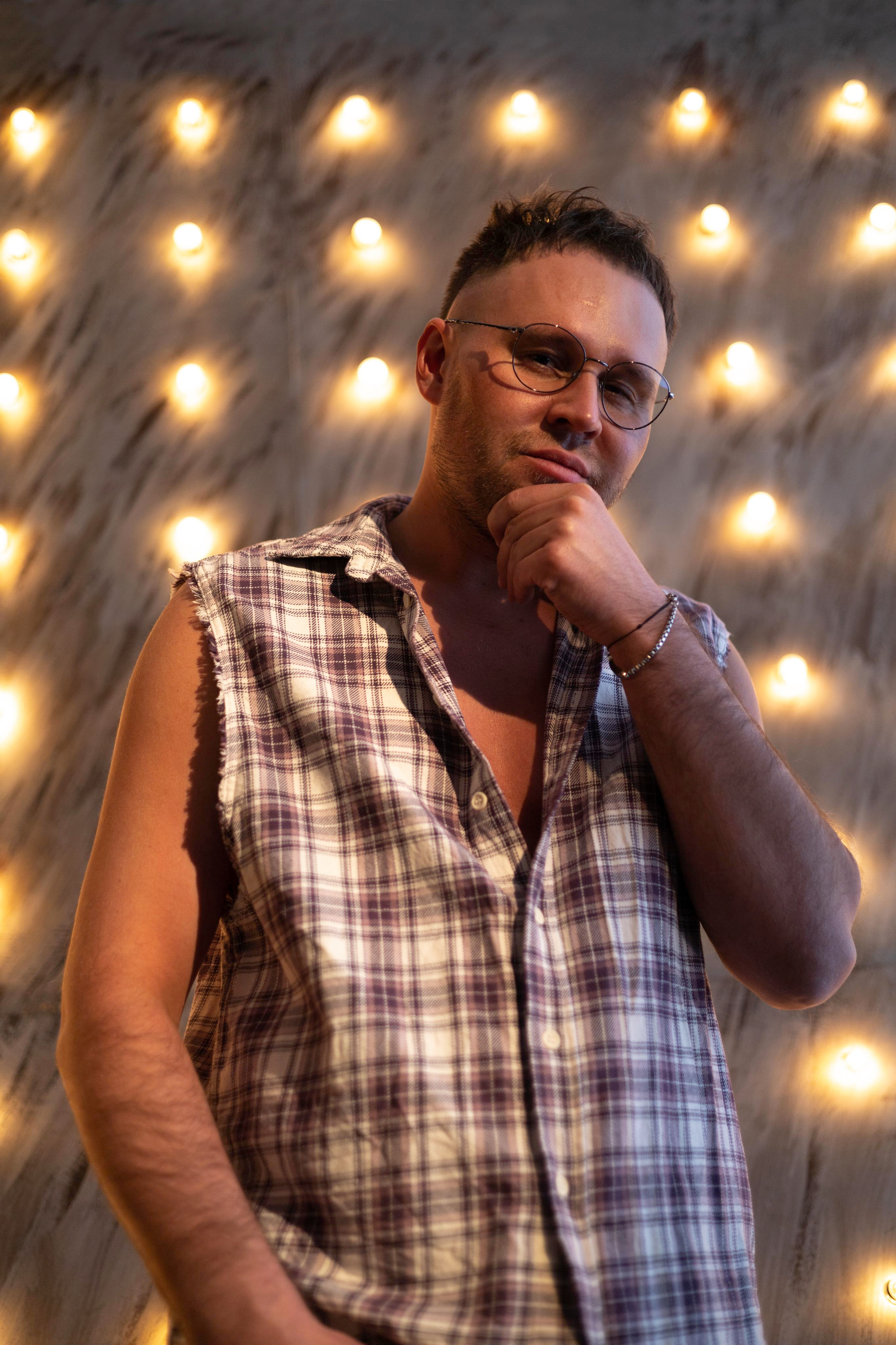 Денис. Света Шувалова — фотограф и видеограф в Тбилиси