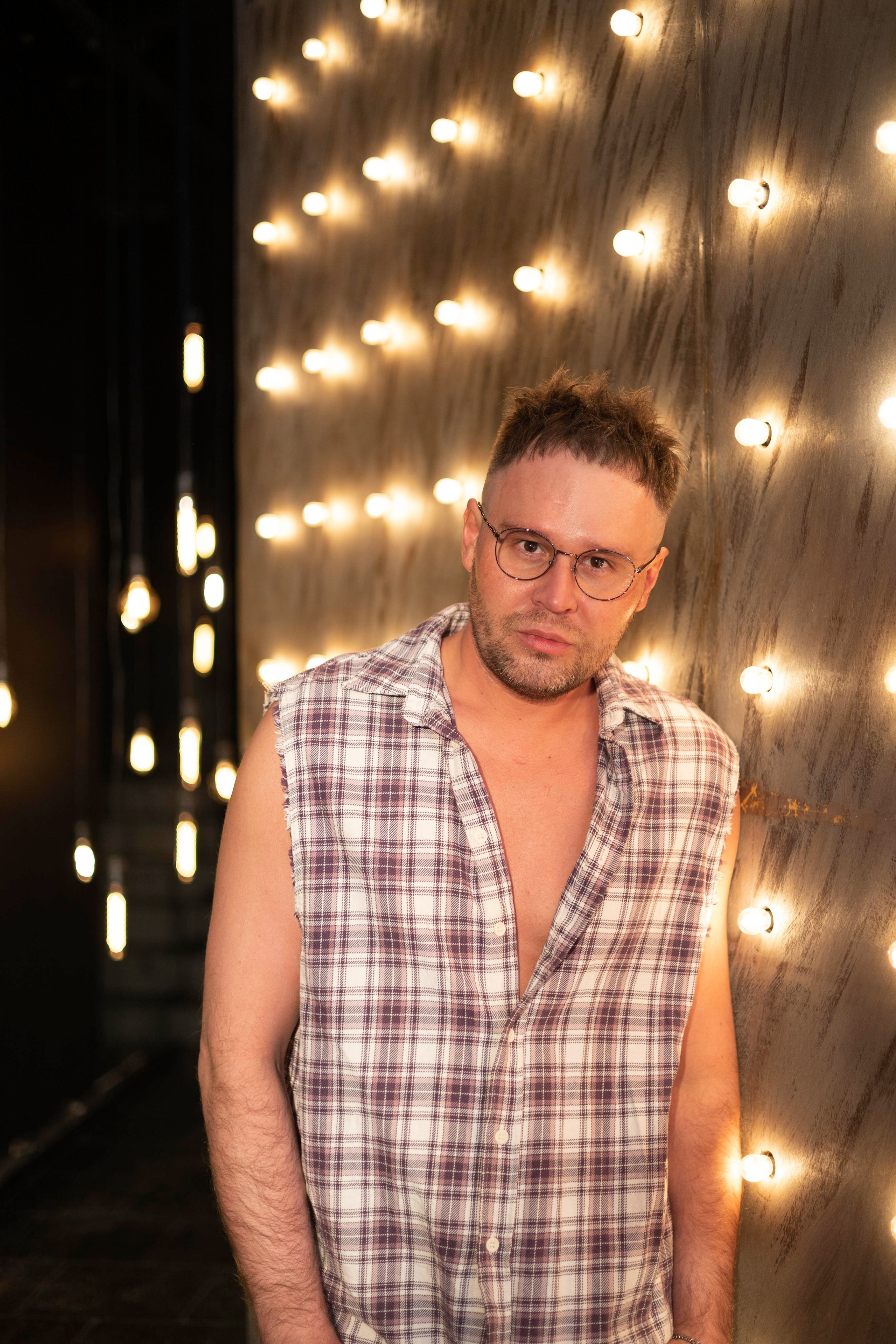 Денис. Света Шувалова — фотограф и видеограф в Тбилиси