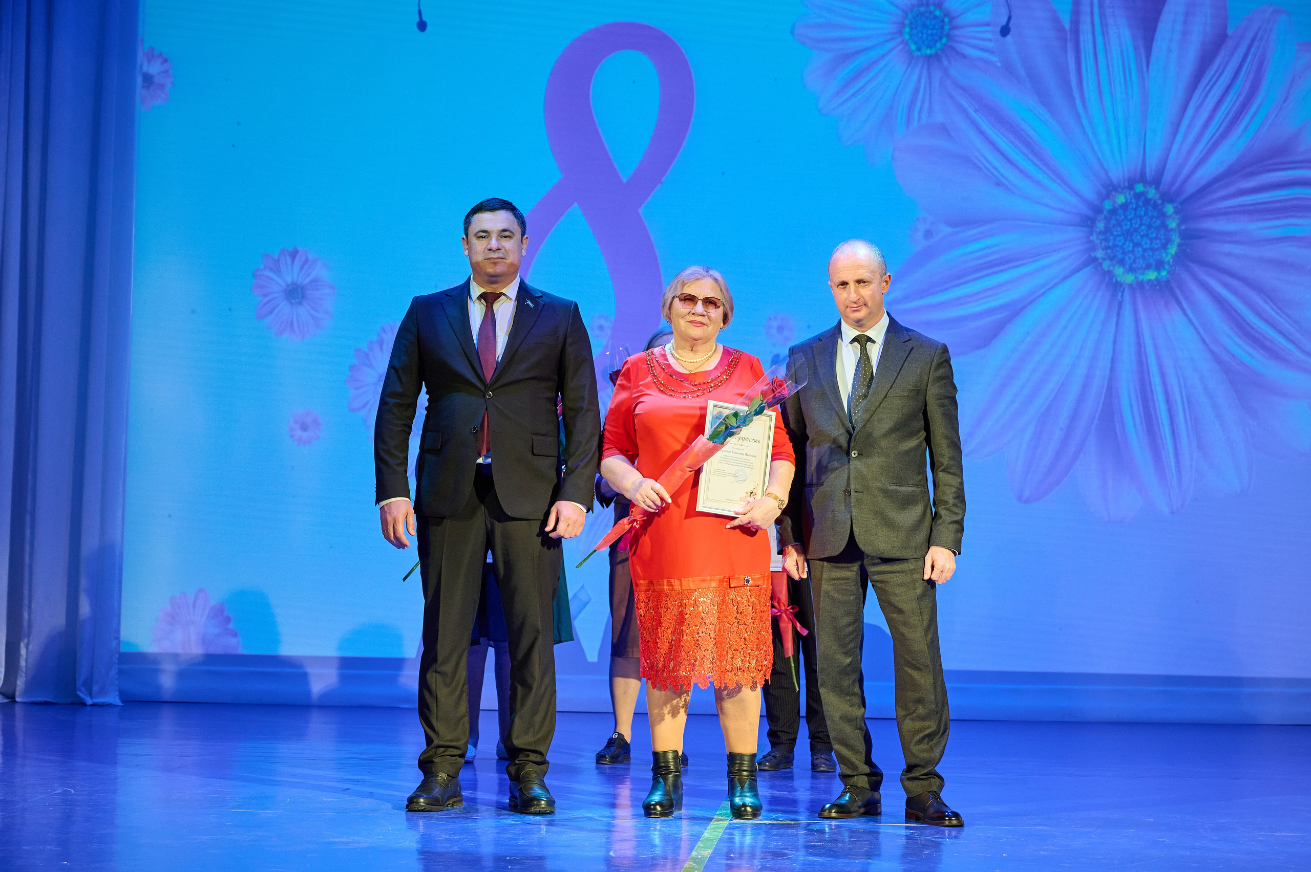 8 марта в Марьиной роще. Жизнь курорта Кабардинка в фотографиях