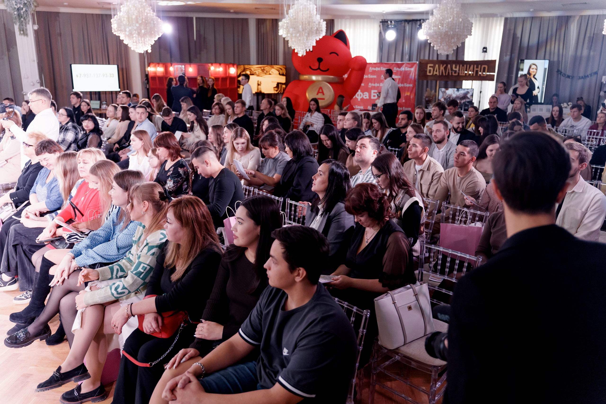 Выставка свадебных специалистов «Свадьба на 1000%». Свадебный фотограф в Санкт-Петербурге