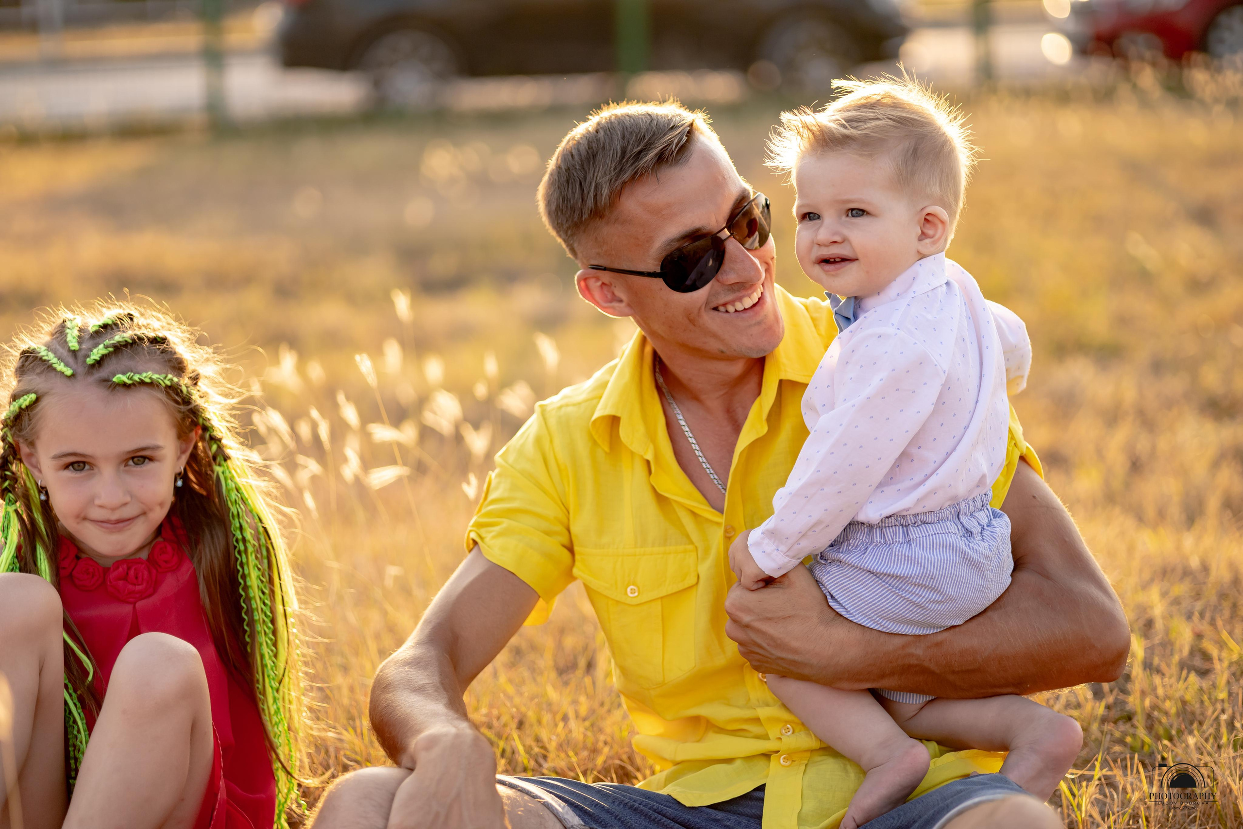 Семейный вечер на берегу моря. Семейный и портретный фотограф в Геленджике Любовь Бодрова