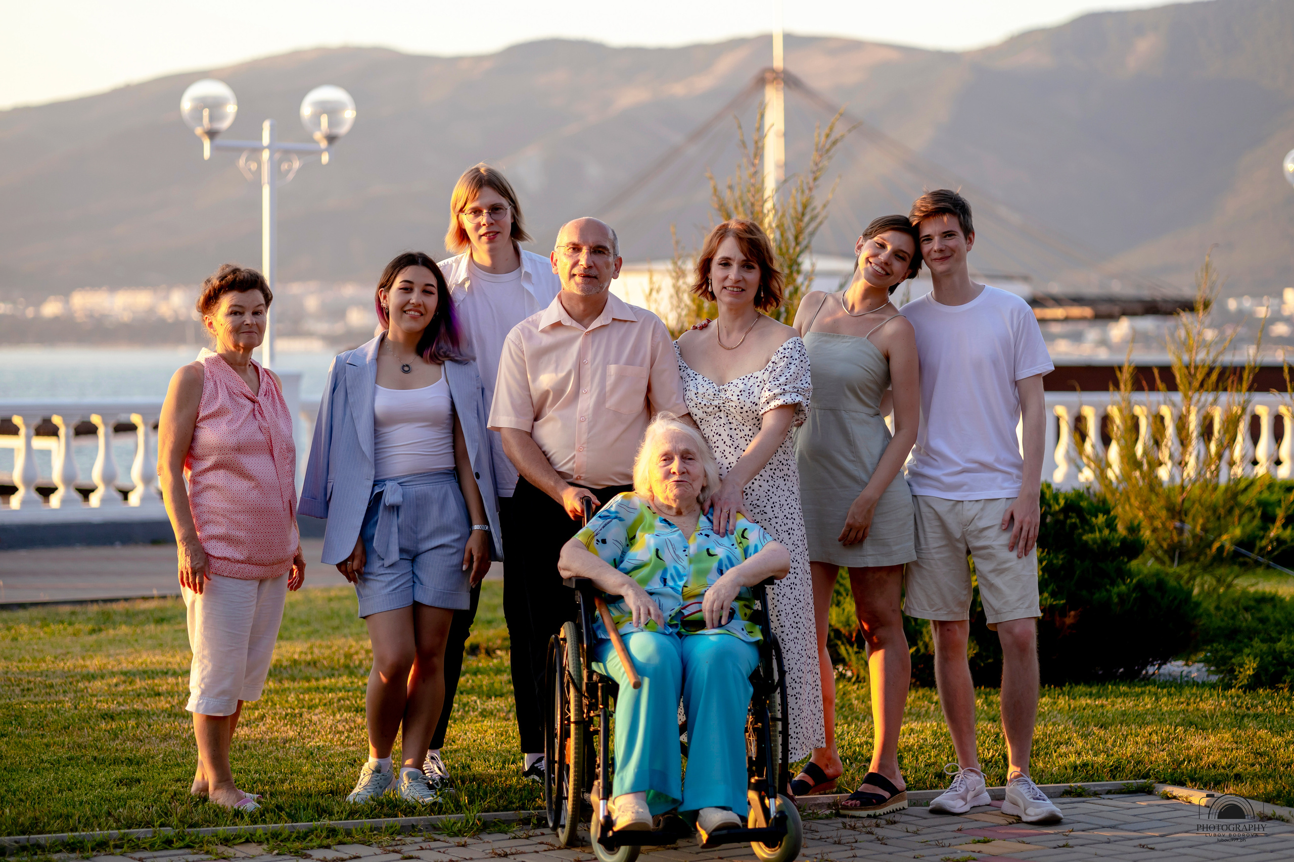 История одного вечера большой семьи. Семейный и портретный фотограф в Геленджике Любовь Бодрова
