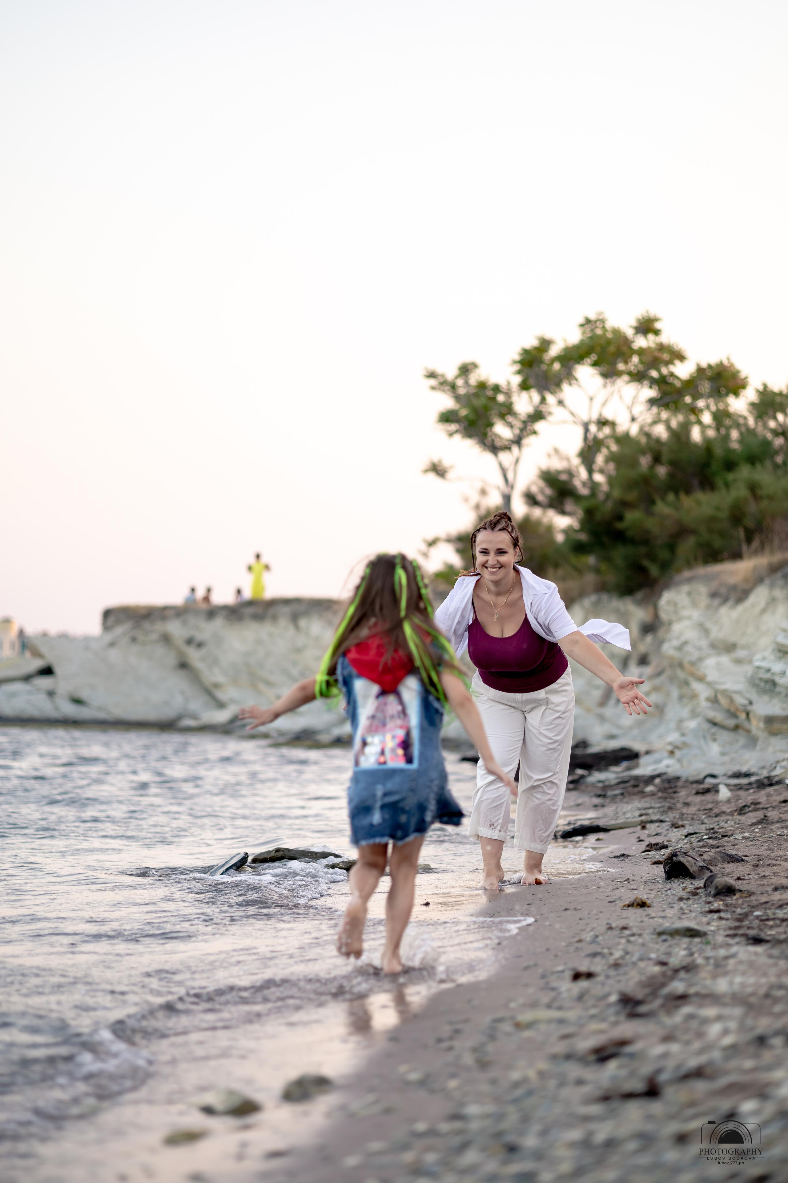 Семейный вечер на берегу моря. Семейный и портретный фотограф в Геленджике Любовь Бодрова
