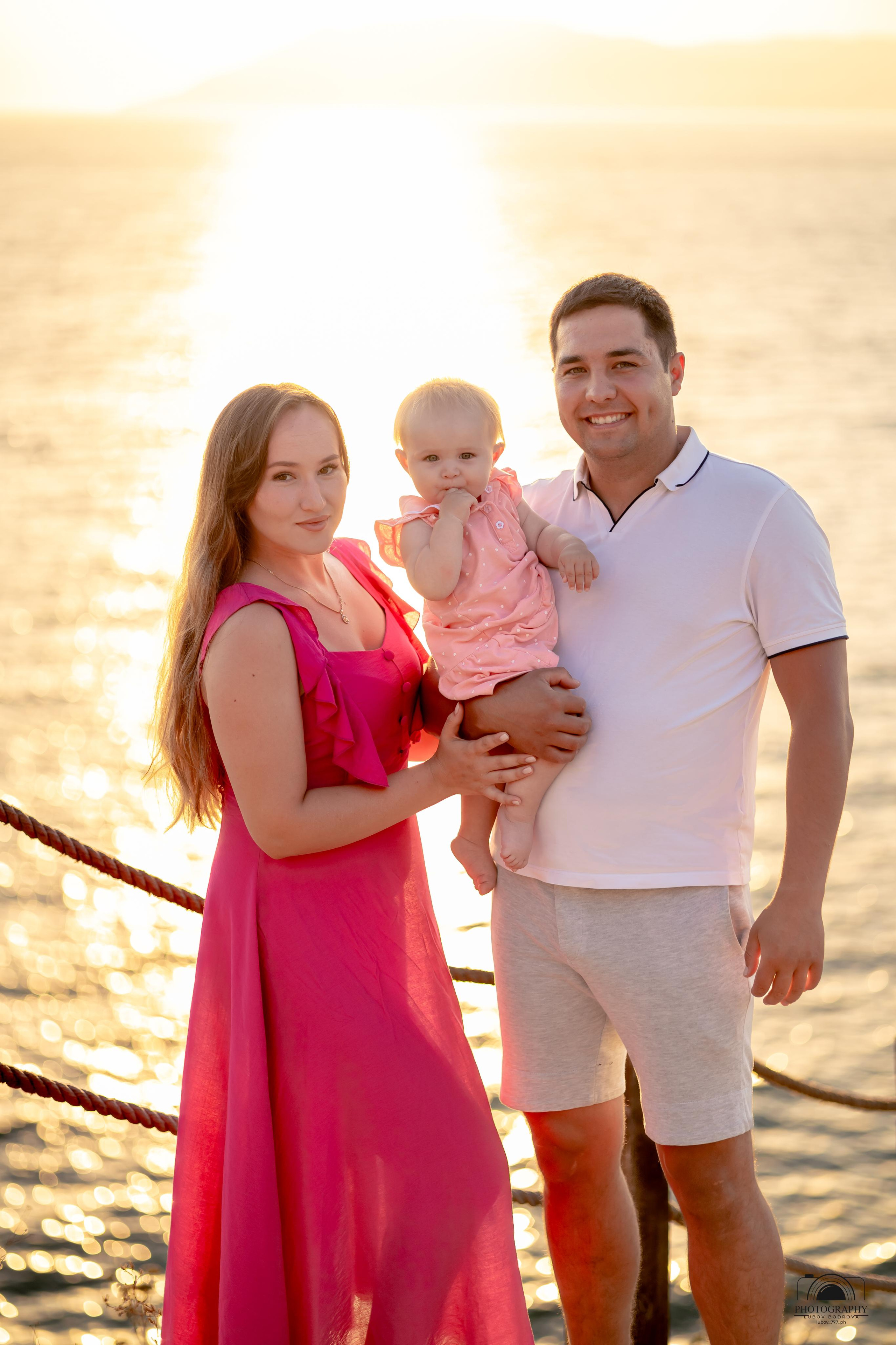 Закат на побережье. Семейный и портретный фотограф в Геленджике Любовь Бодрова