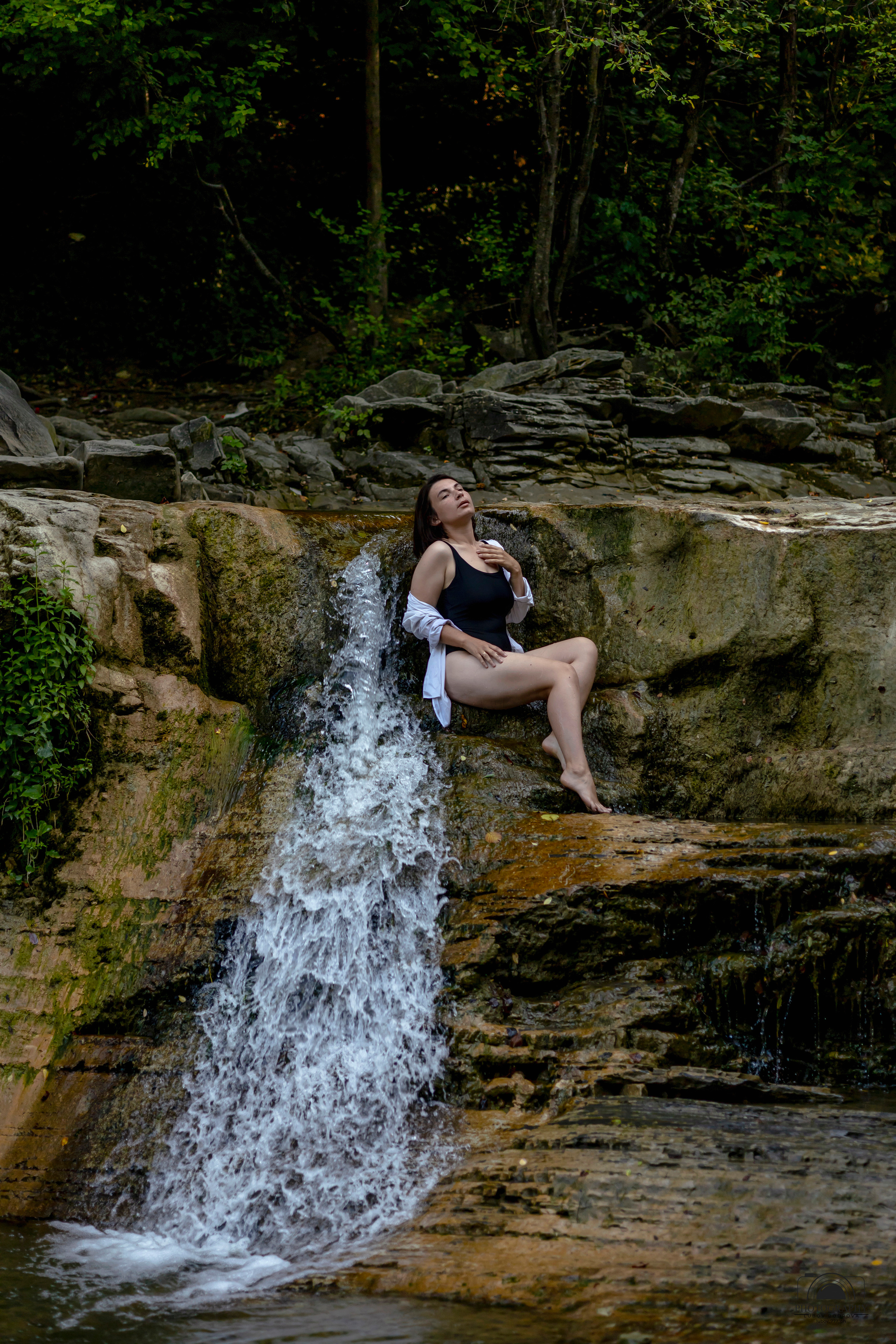 Утро на водопаде. Семейный и портретный фотограф в Геленджике Любовь Бодрова