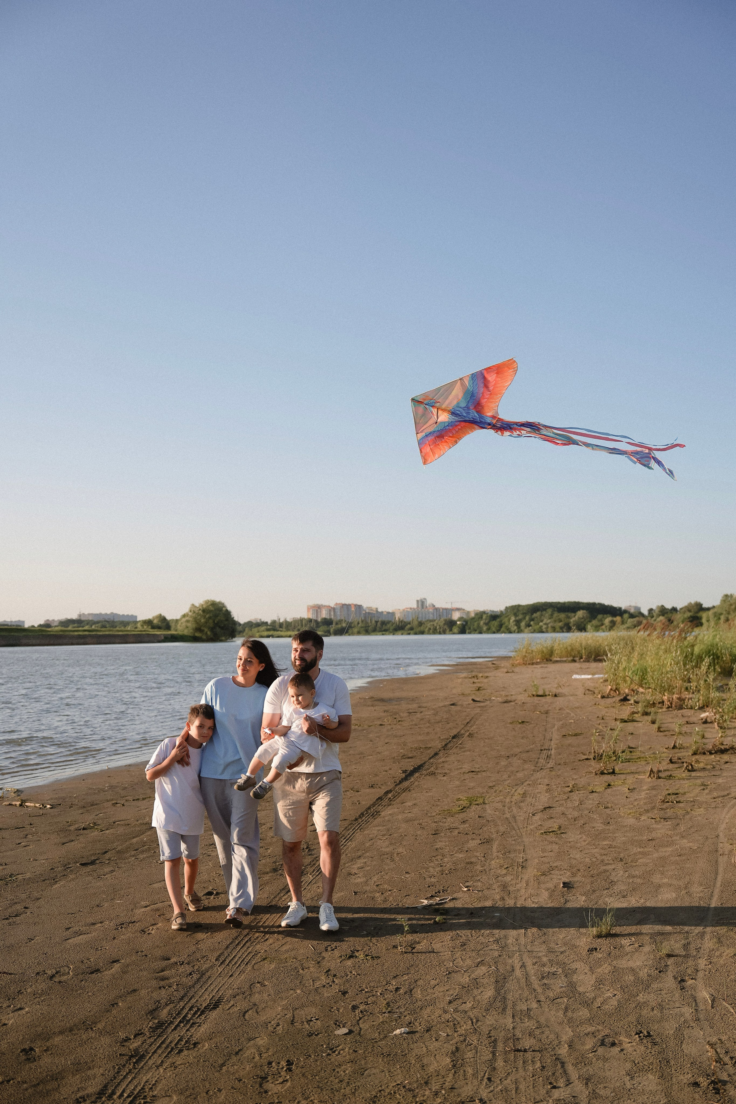 Семейная съёмка на закате. Фотограф с психологическим образованием