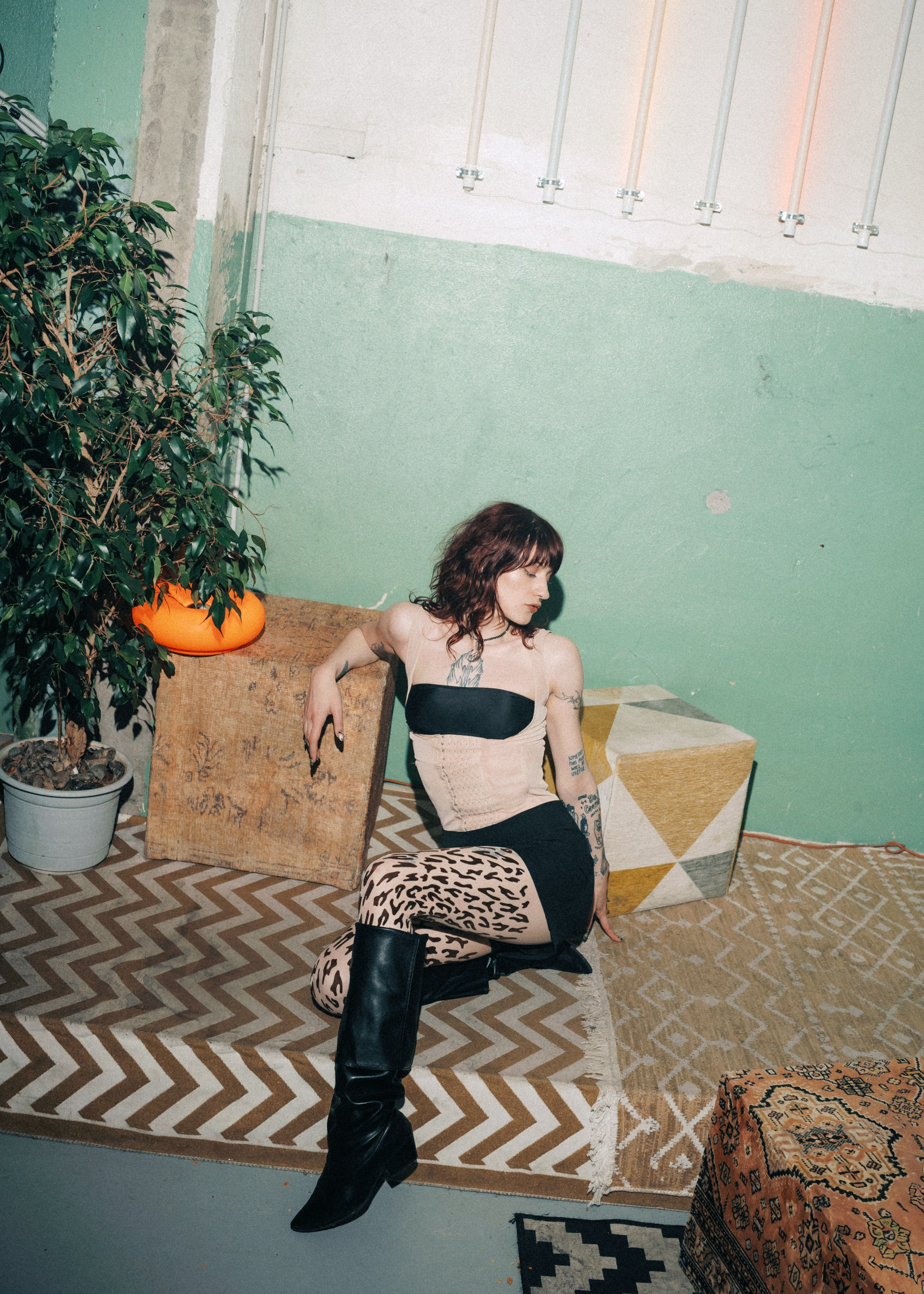 К-30 SLAVIC TECHNO: Police In Paris. Annyshka