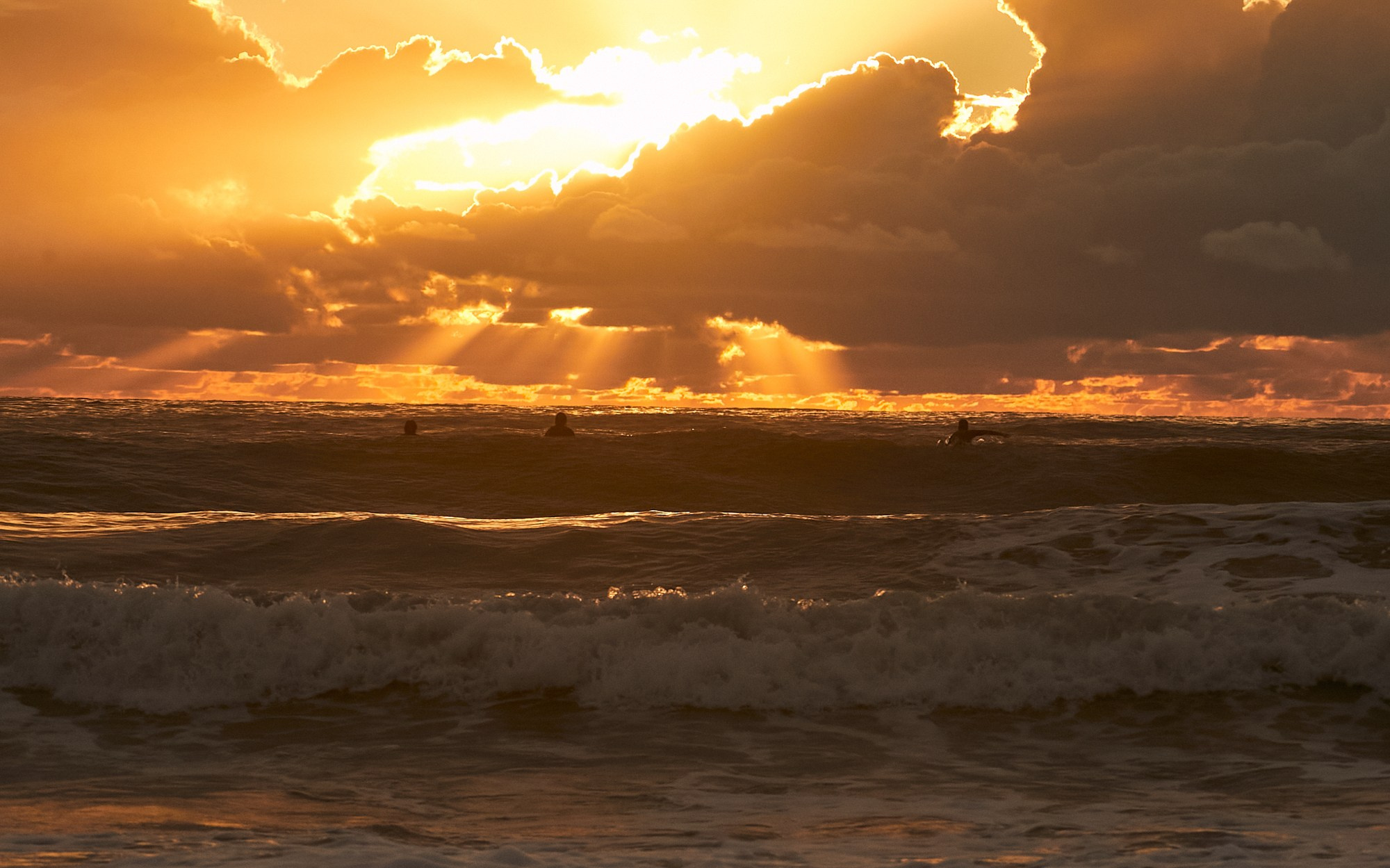 Море и серферы. Репортажный и постановочный Наталья Санникова