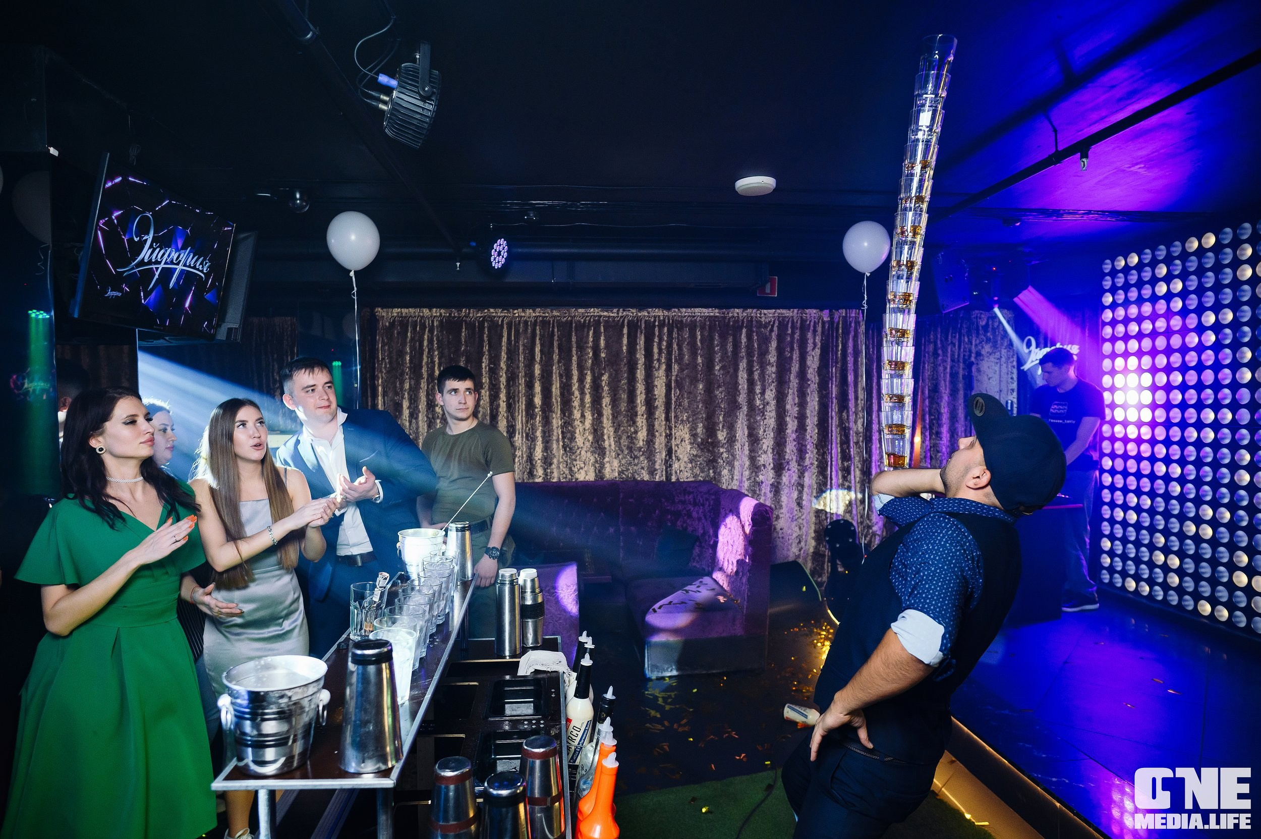 Фоторепортаж из караоке-клуба Эйфория. One Media Life: фоторепортажи, фотоотчеты с мероприятий и заведений