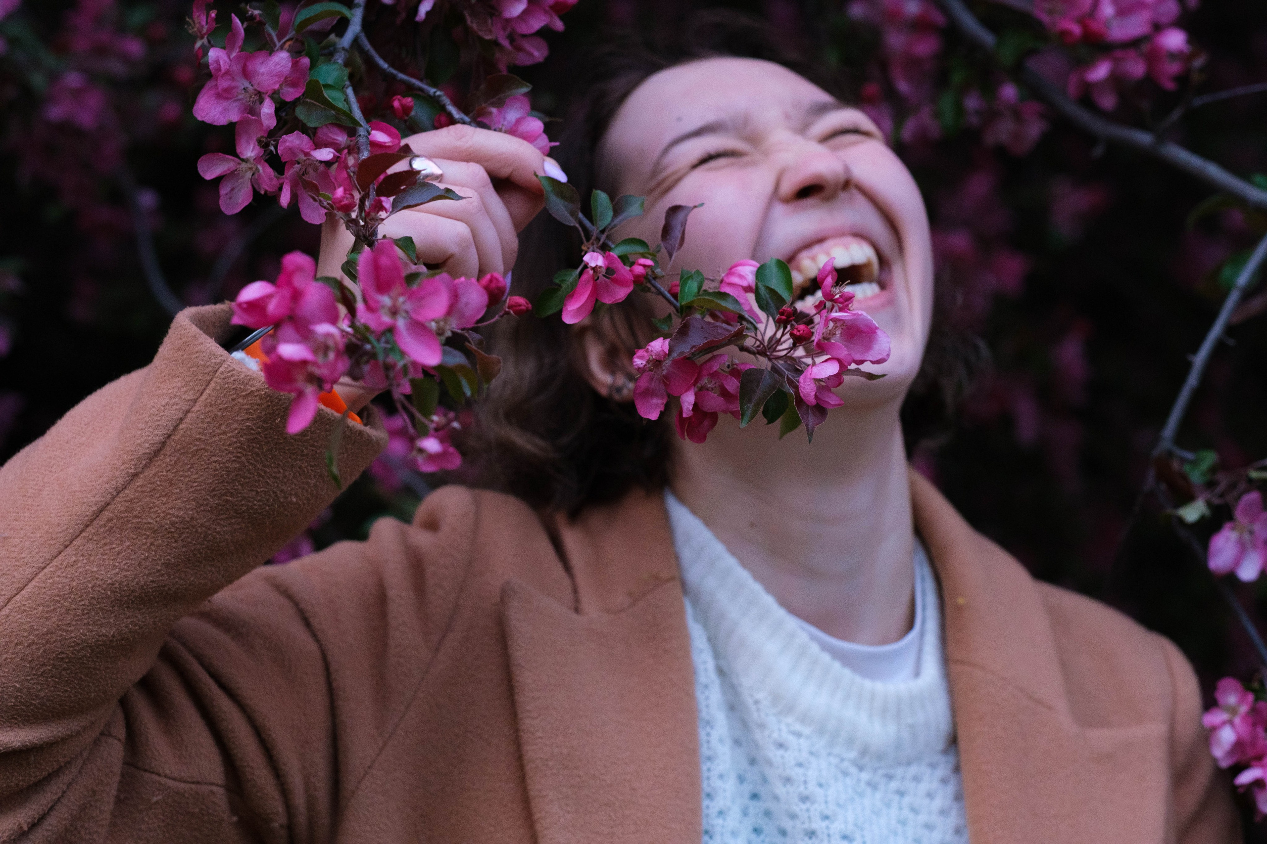 Александра в цветах. Фотограф Диана Иремадзе