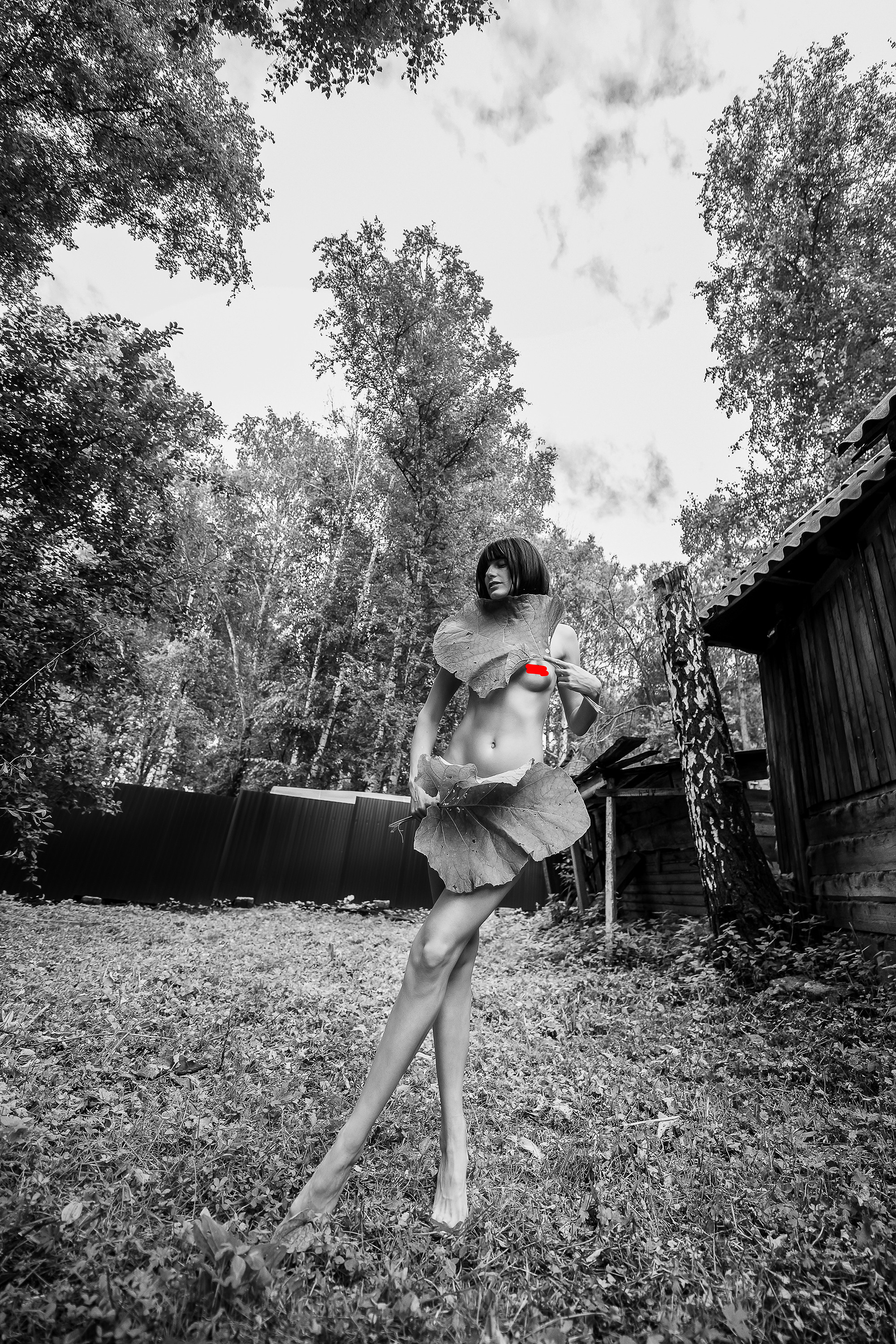 обнажённая девушка на даче. лапух