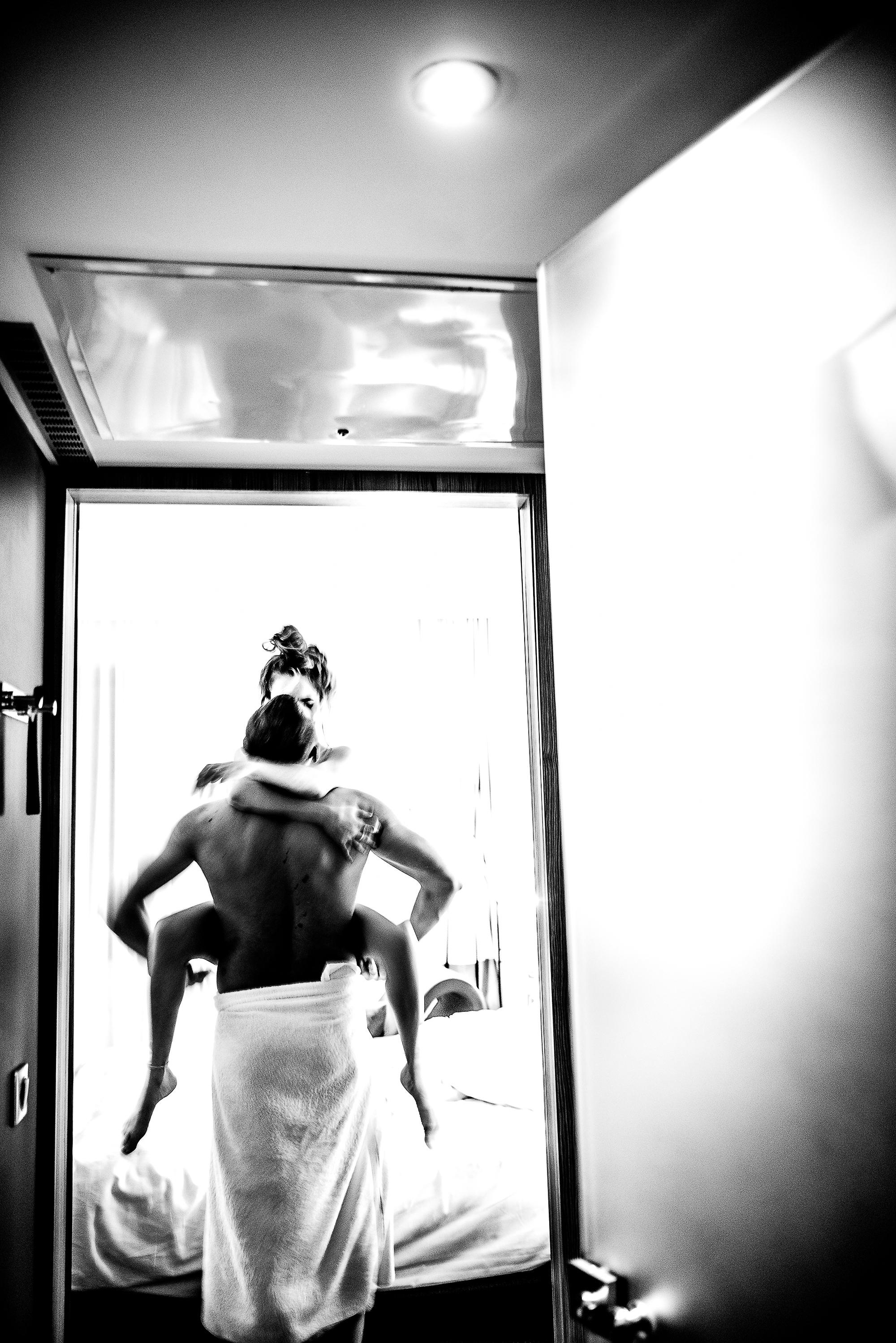 семейная пара в гостинице