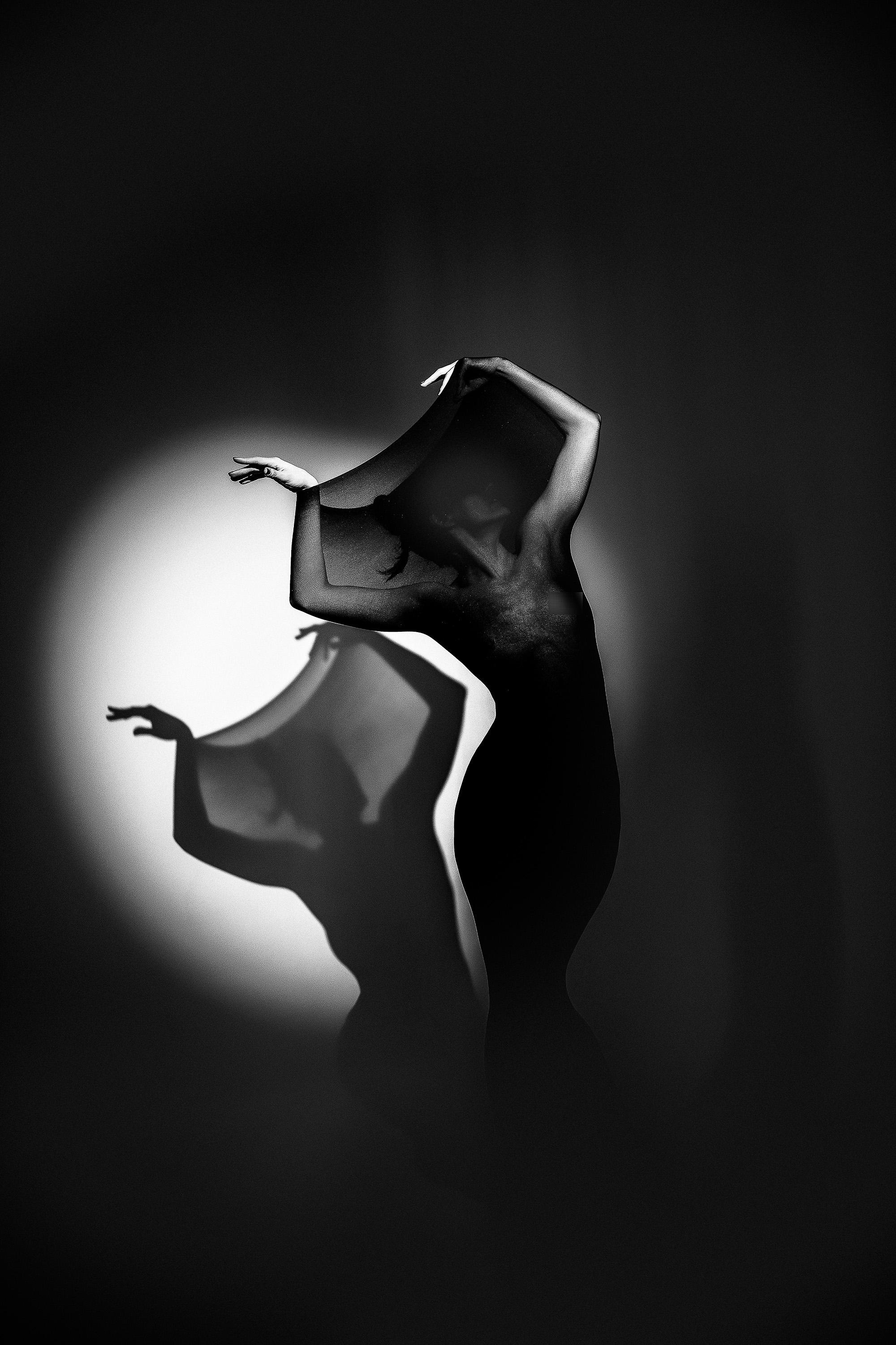 съёмка в студии с теневым кругом