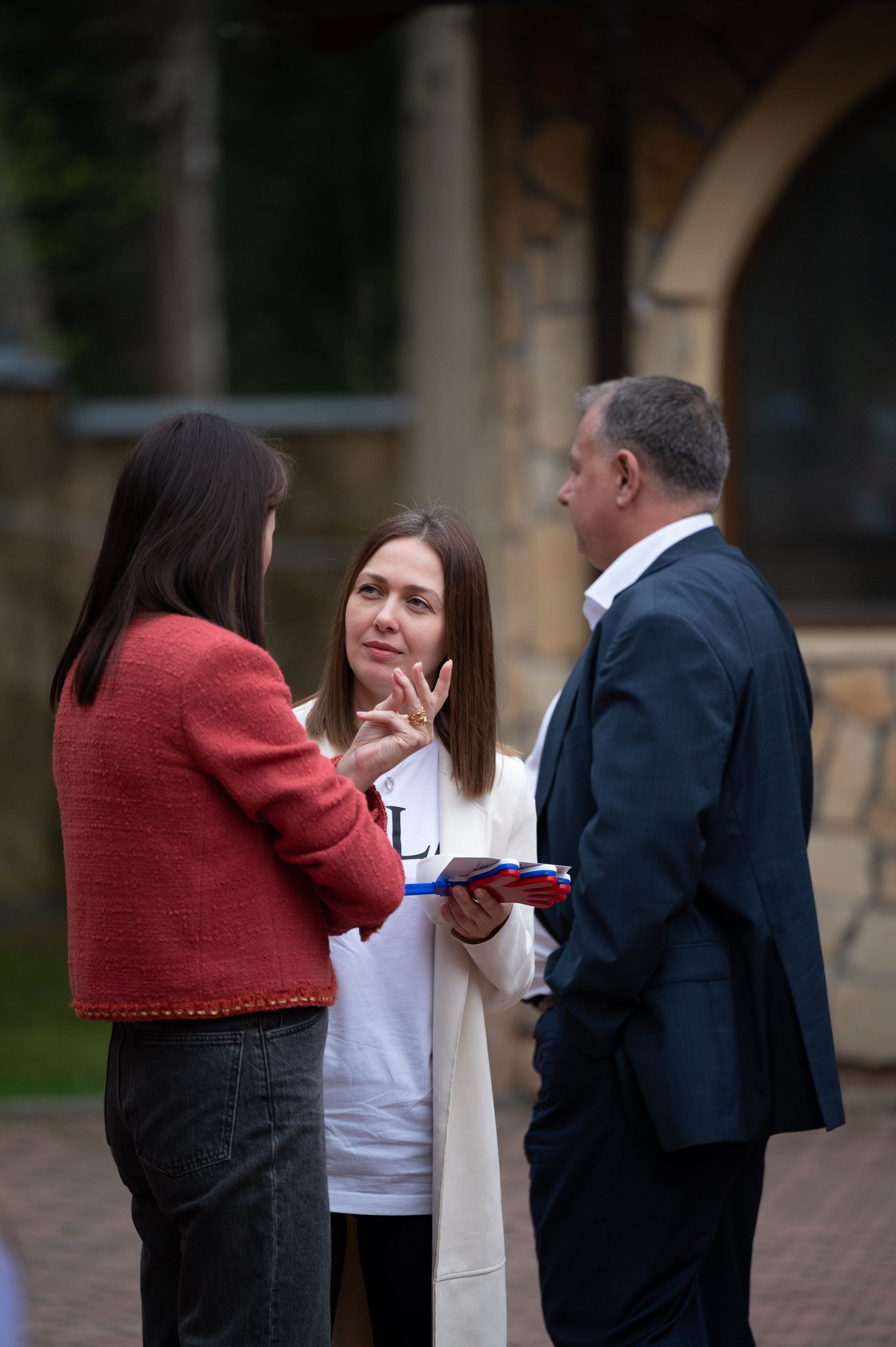 Благотворительный фонд “Жизнь одна”. Мир живой фотографии о Вас и для Вас