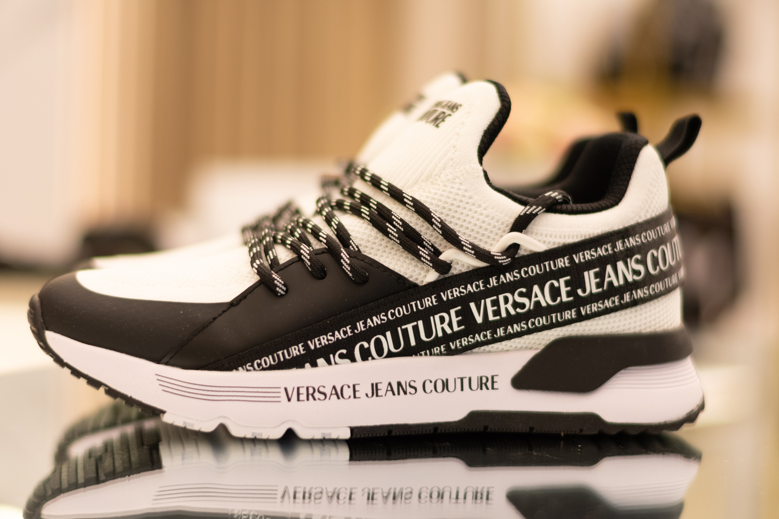 Для организаций. Предметная фотосессия для обувного магазина Capsula. Фотограф/видеограф Богдан Голованов