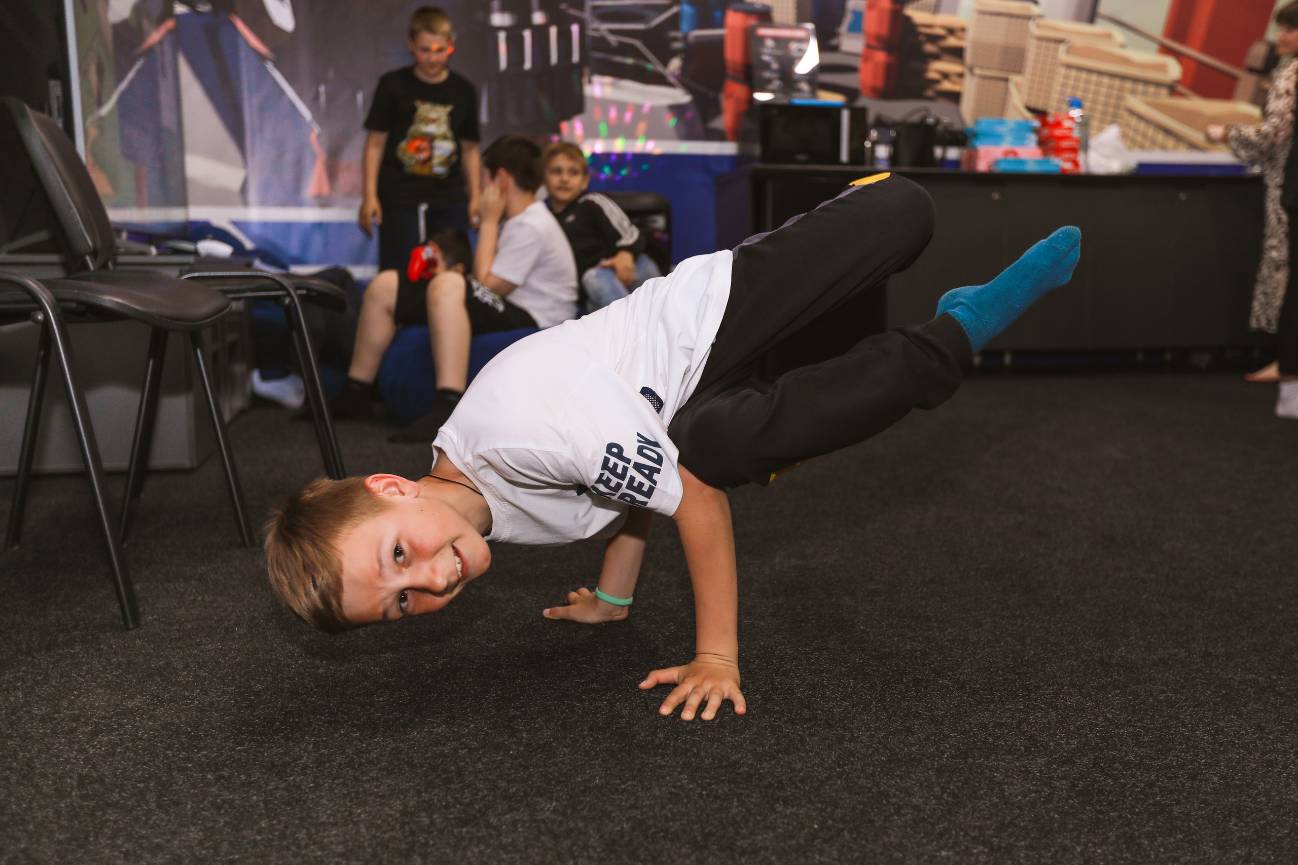 Arena Warpoint, Выпускной 4Д — 2024, дети, школа, 4 класс, последний звонок, детские игры, ученики, выпускники, начальная школа