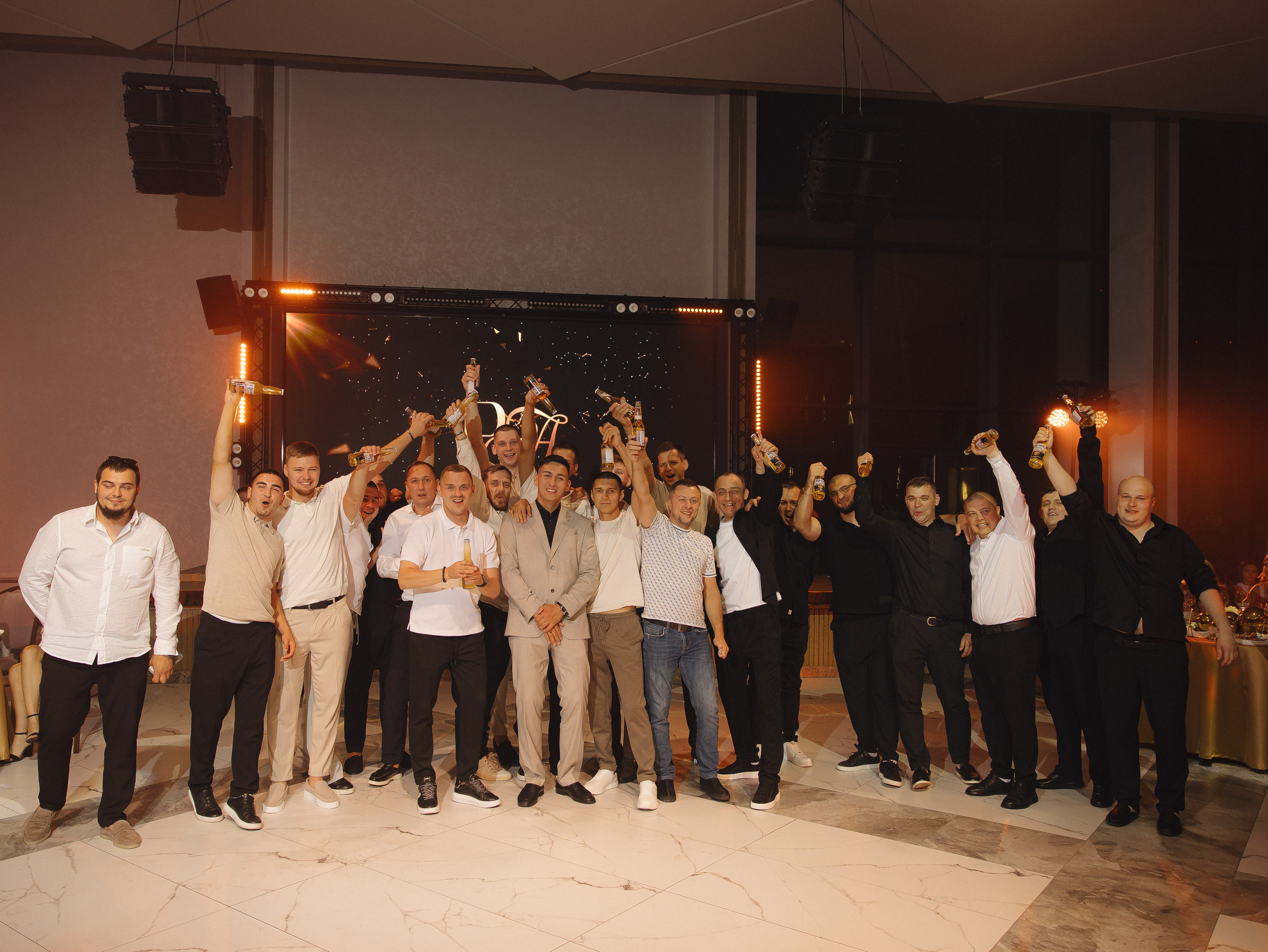 РОМАН И АНАСТАСИЯ, ПАРК СИТИ, MARY WHITE. Свадебный и индивидуальный фотограф в Челябинске Евгения Негодяева