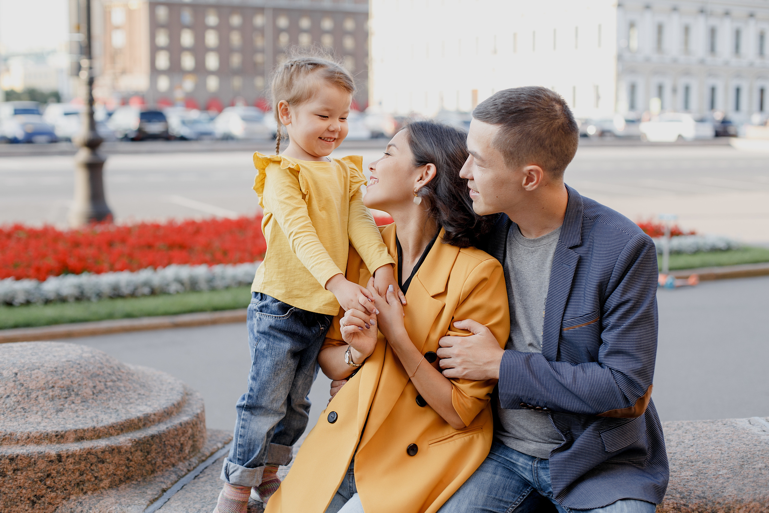 Прогулка возле Исаакиевского собора. Свадебный фотограф Санкт-Петербург  Москва