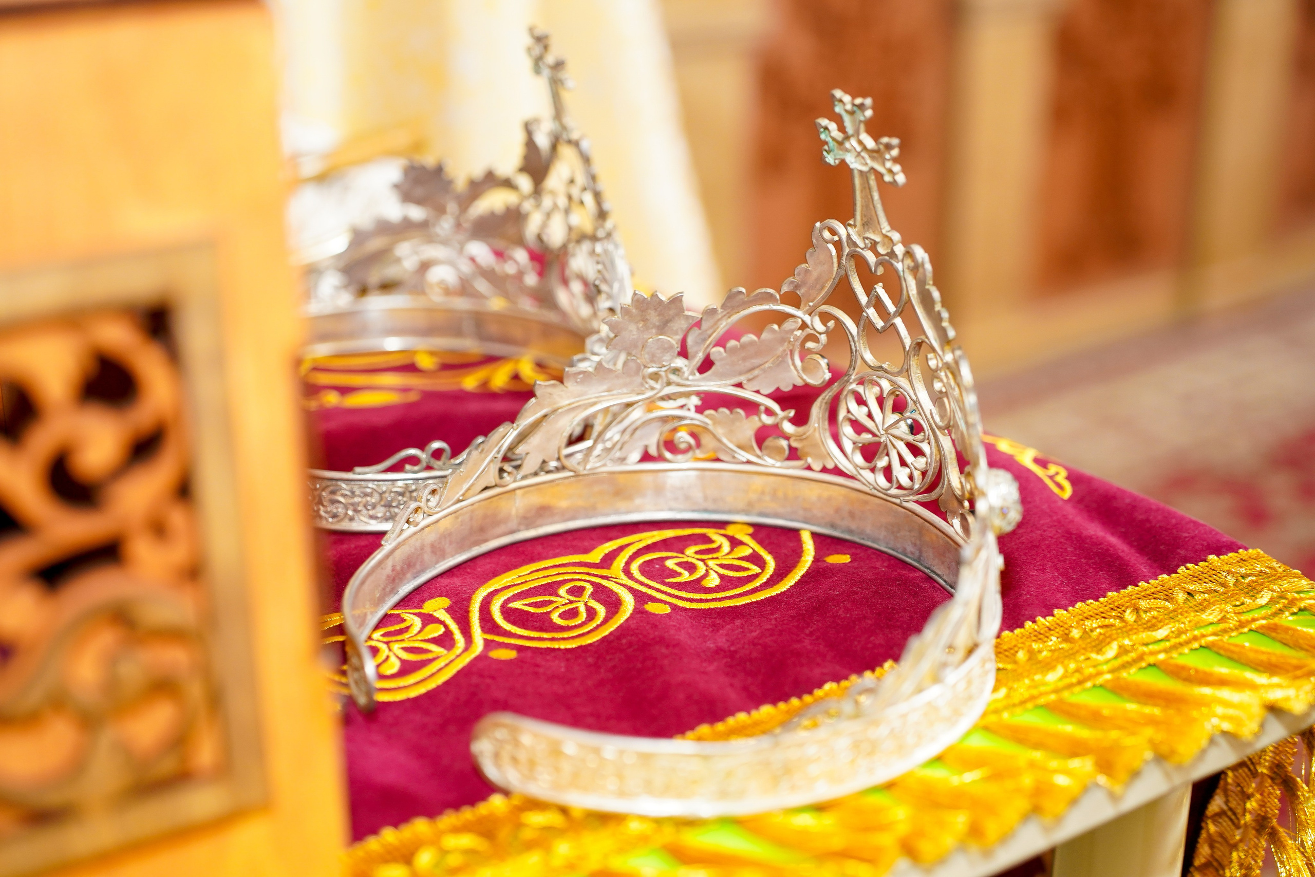 Обряд венчания в Армянской церкви. Фотограф Новороссийск | Геленджик и ЮФО Эльвина Ясинская