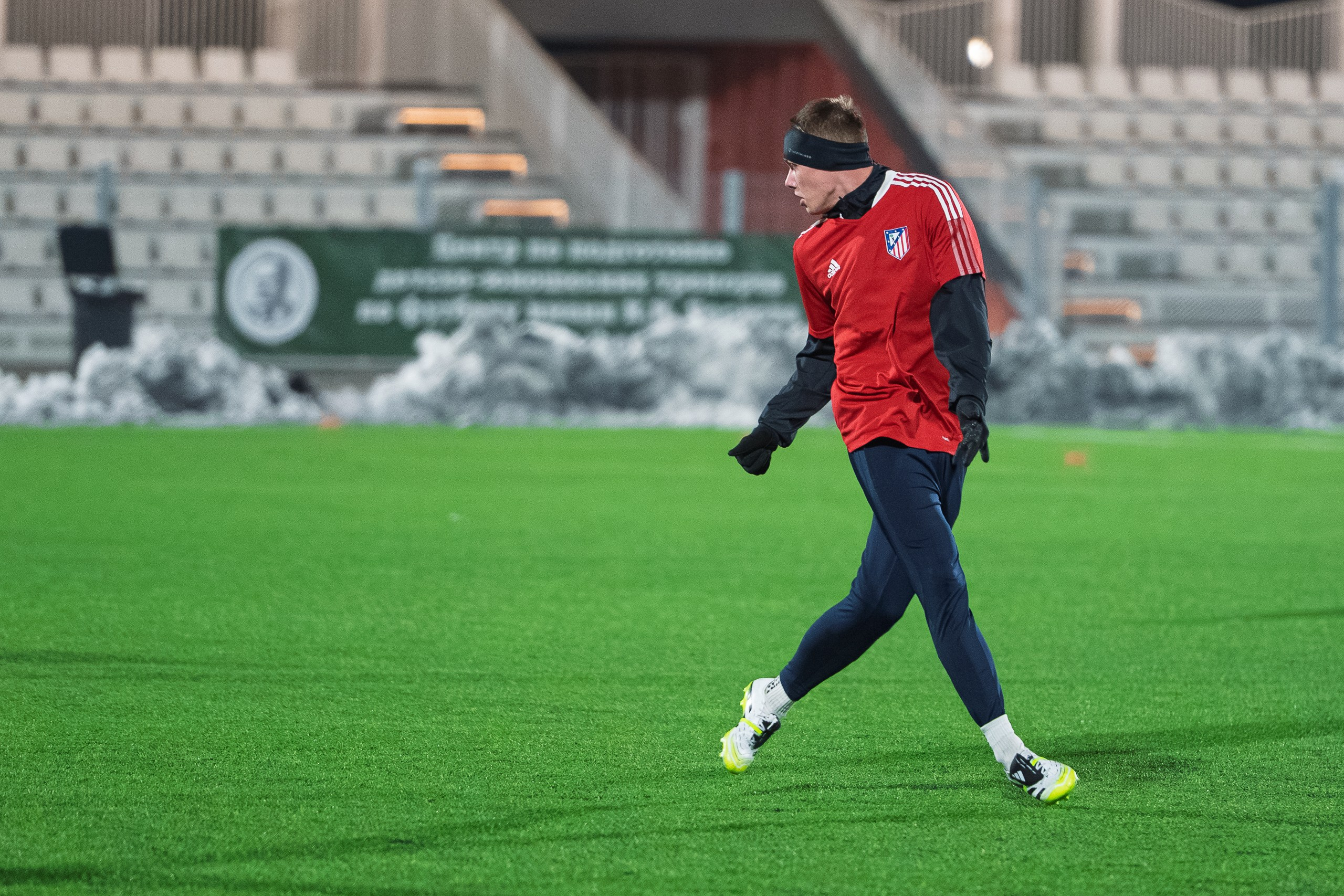 Атлетико — Цервена Звезда — Чемпионат ЛФЛ ЮВАО. Спортивная фотосъемка в Москве и Московской области — Спорт в Москве