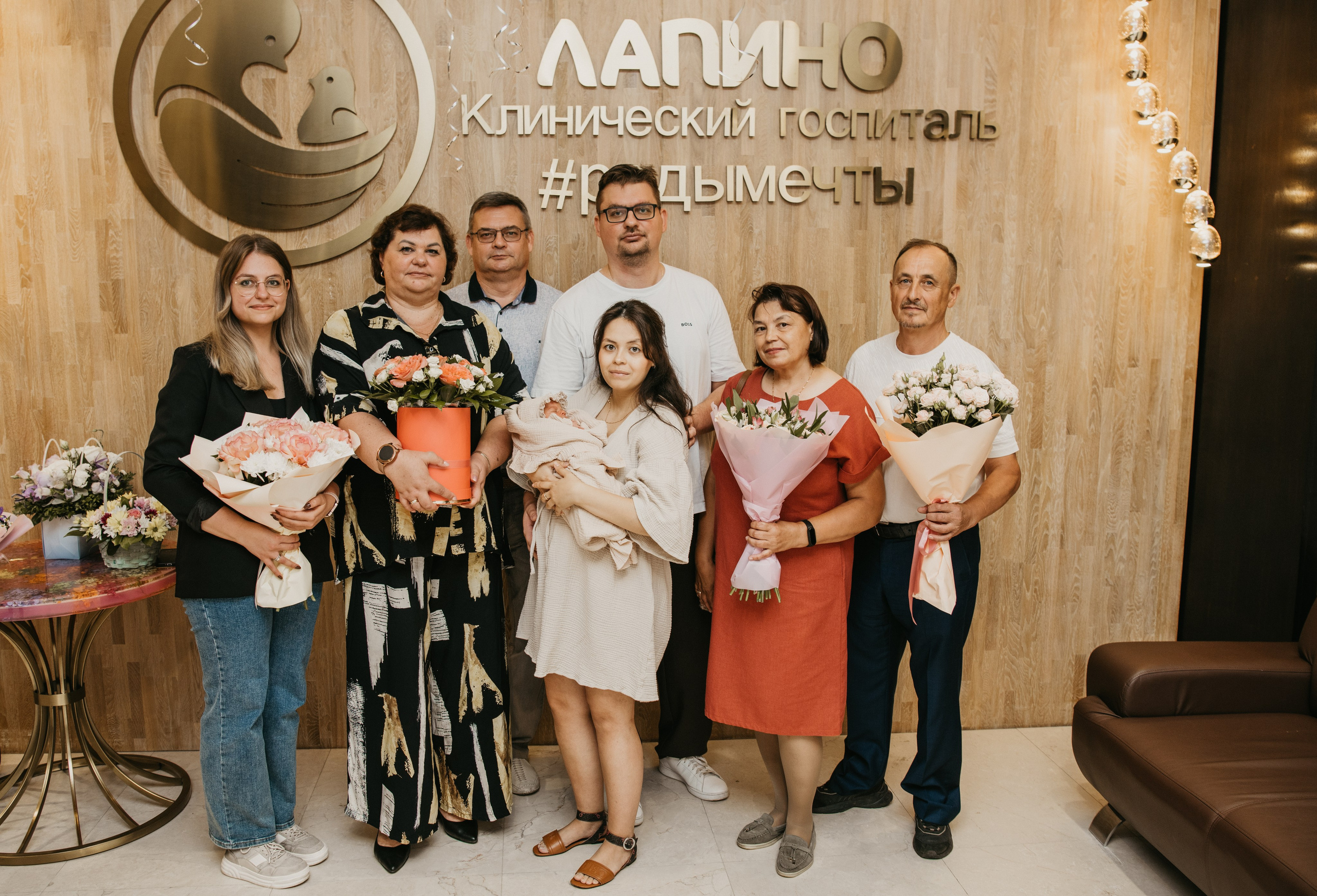 Выписка Таисии. Мать и дитя в Лапино. Фотограф на выписку из роддома в Москве и МО